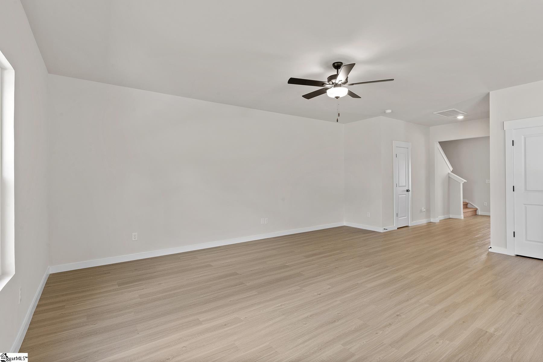 1237 Crested Iris Street Moore, SC 29369