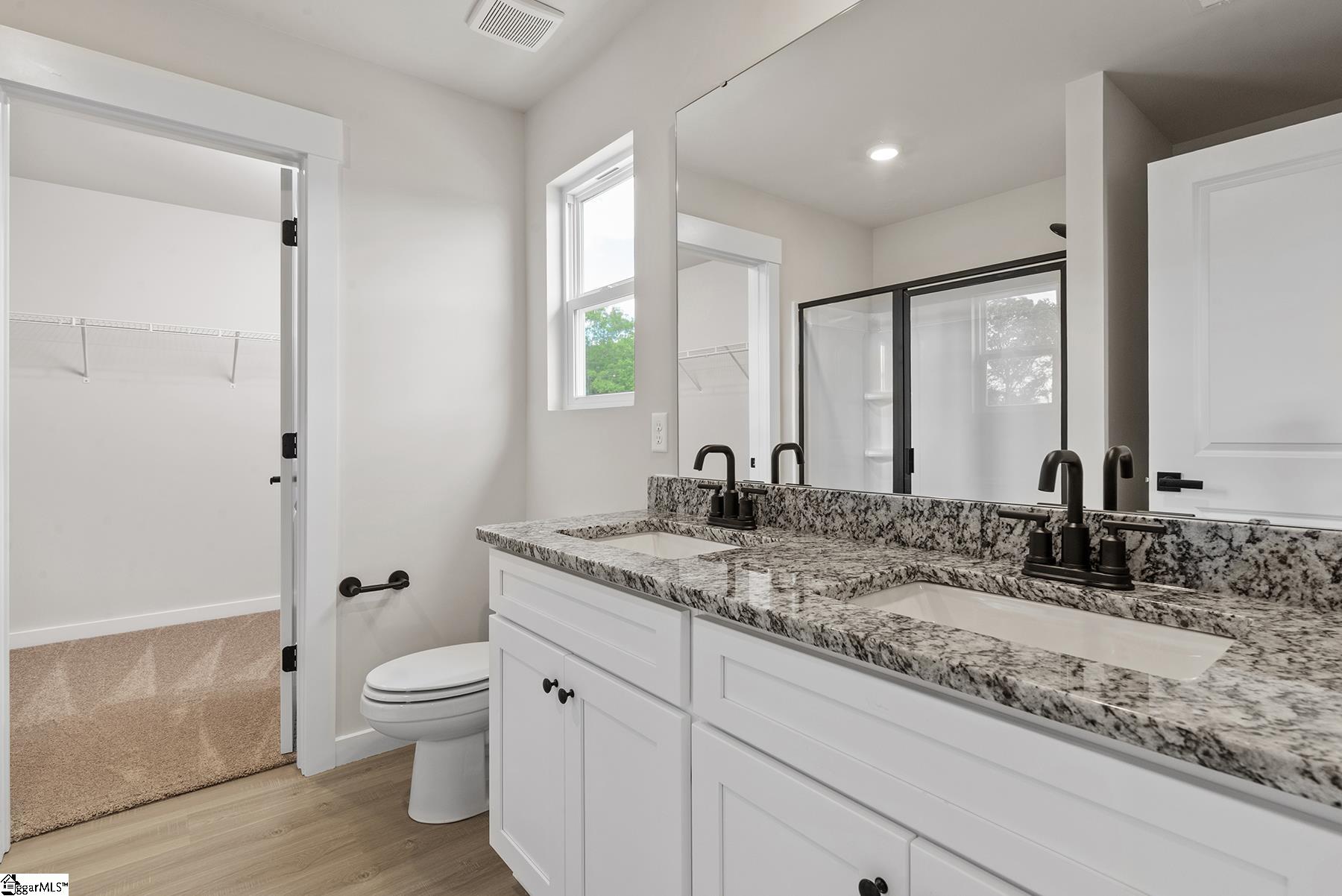 1237 Crested Iris Street Moore, SC 29369