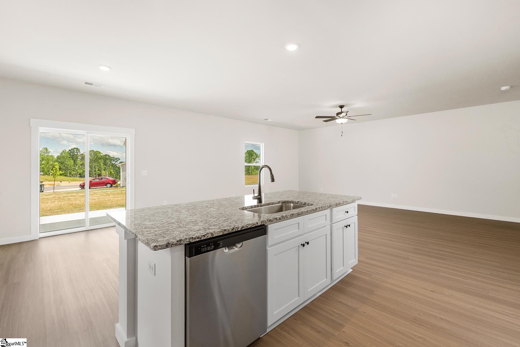 1237 Crested Iris Street Moore, SC 29369