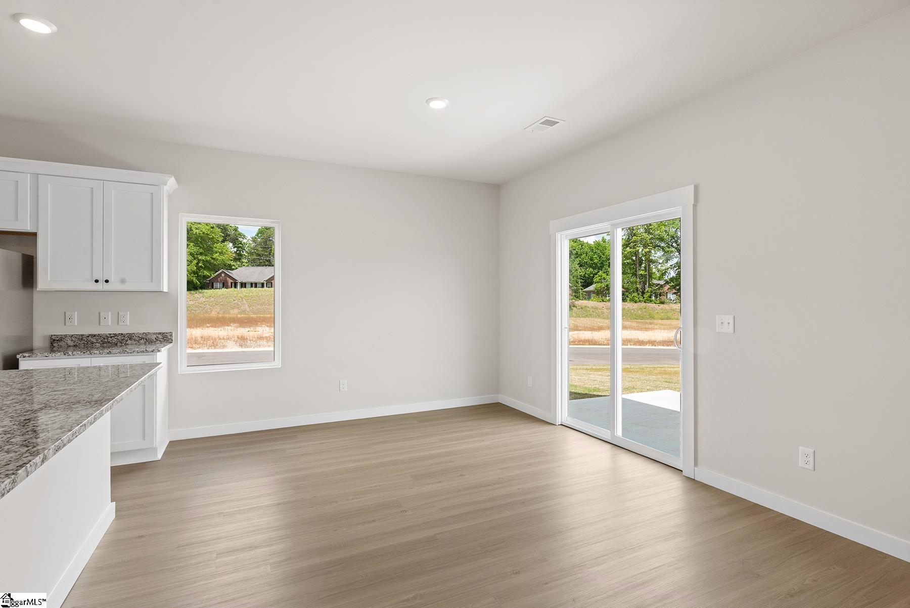 1237 Crested Iris Street Moore, SC 29369