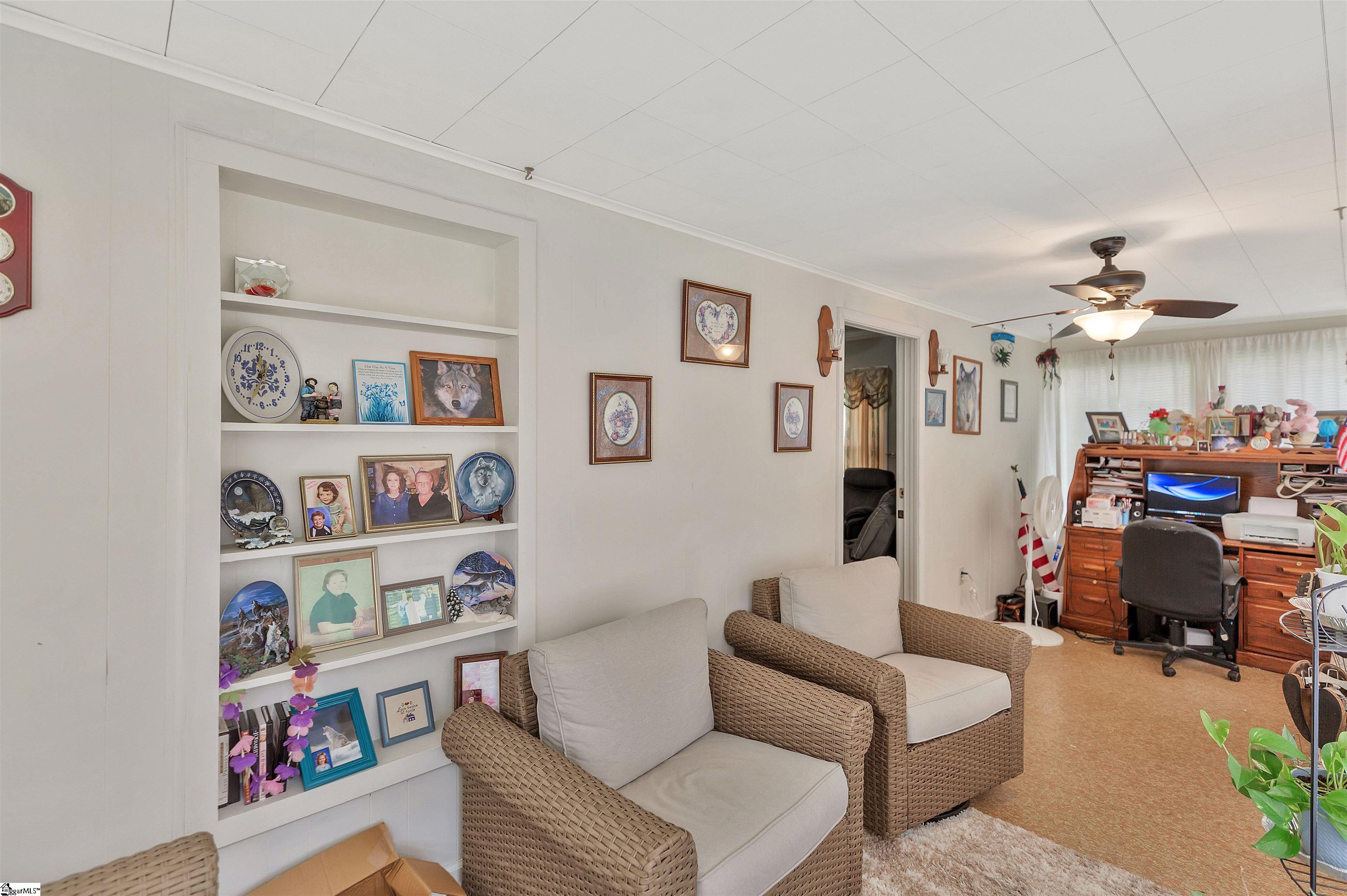 712 W Main Street Easley, SC 29640