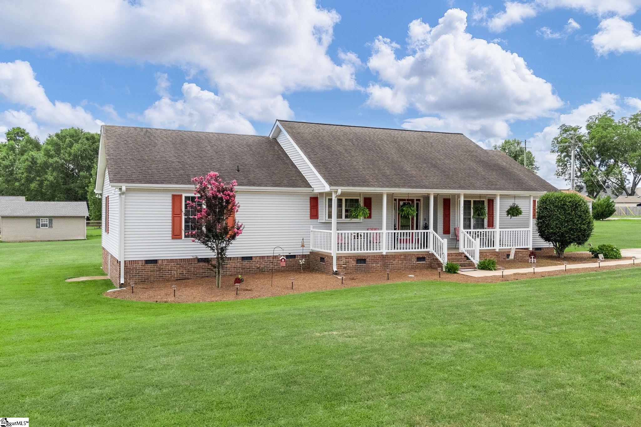 204 Fawn Meadow Drive Inman, SC 29349