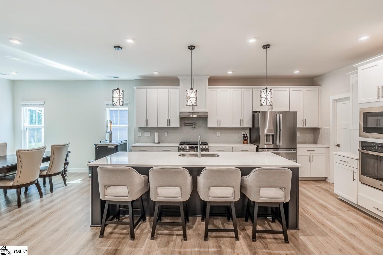 372 Hollythorpe Lane Fountain Inn, SC 29644