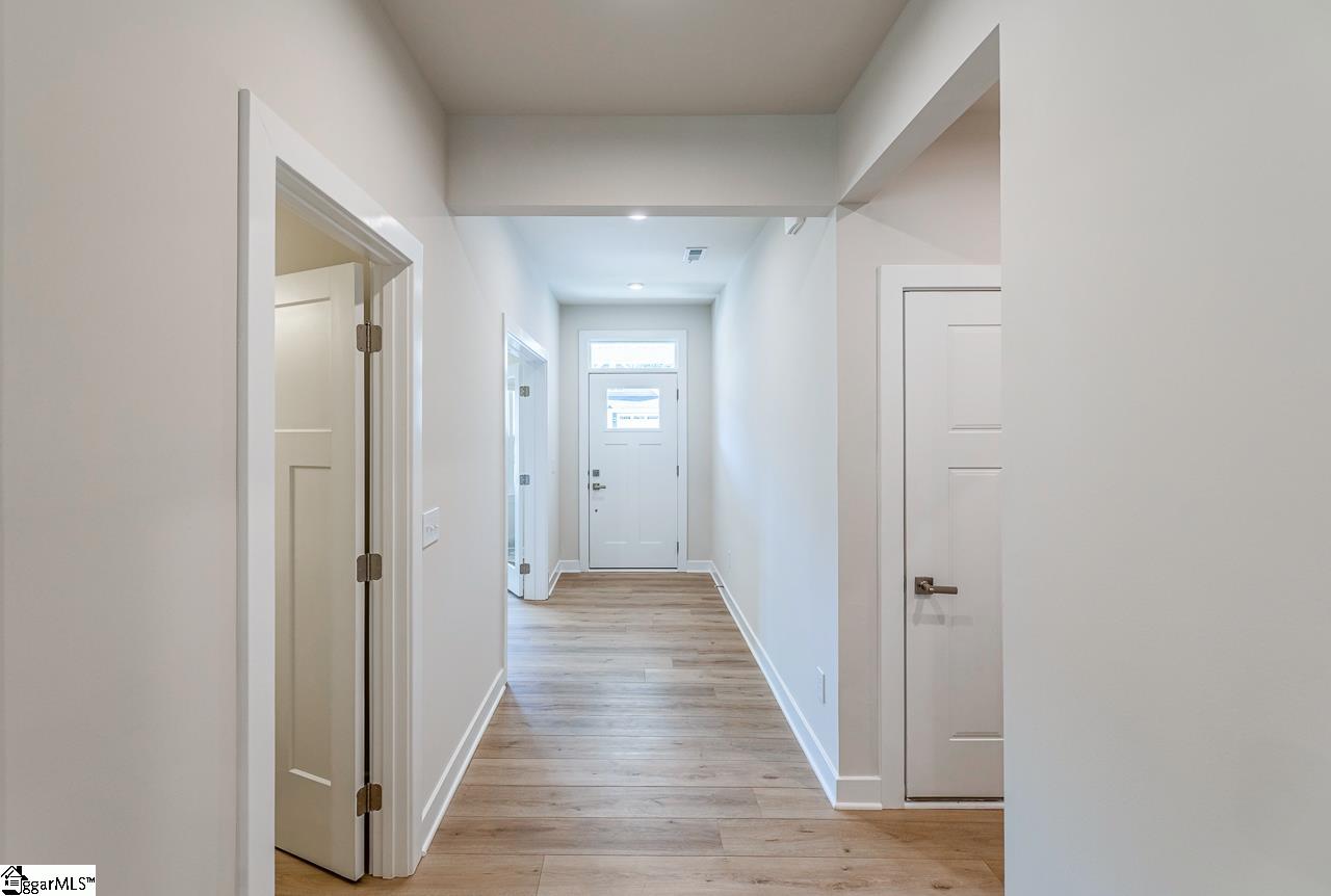 372 Hollythorpe Lane Fountain Inn, SC 29644