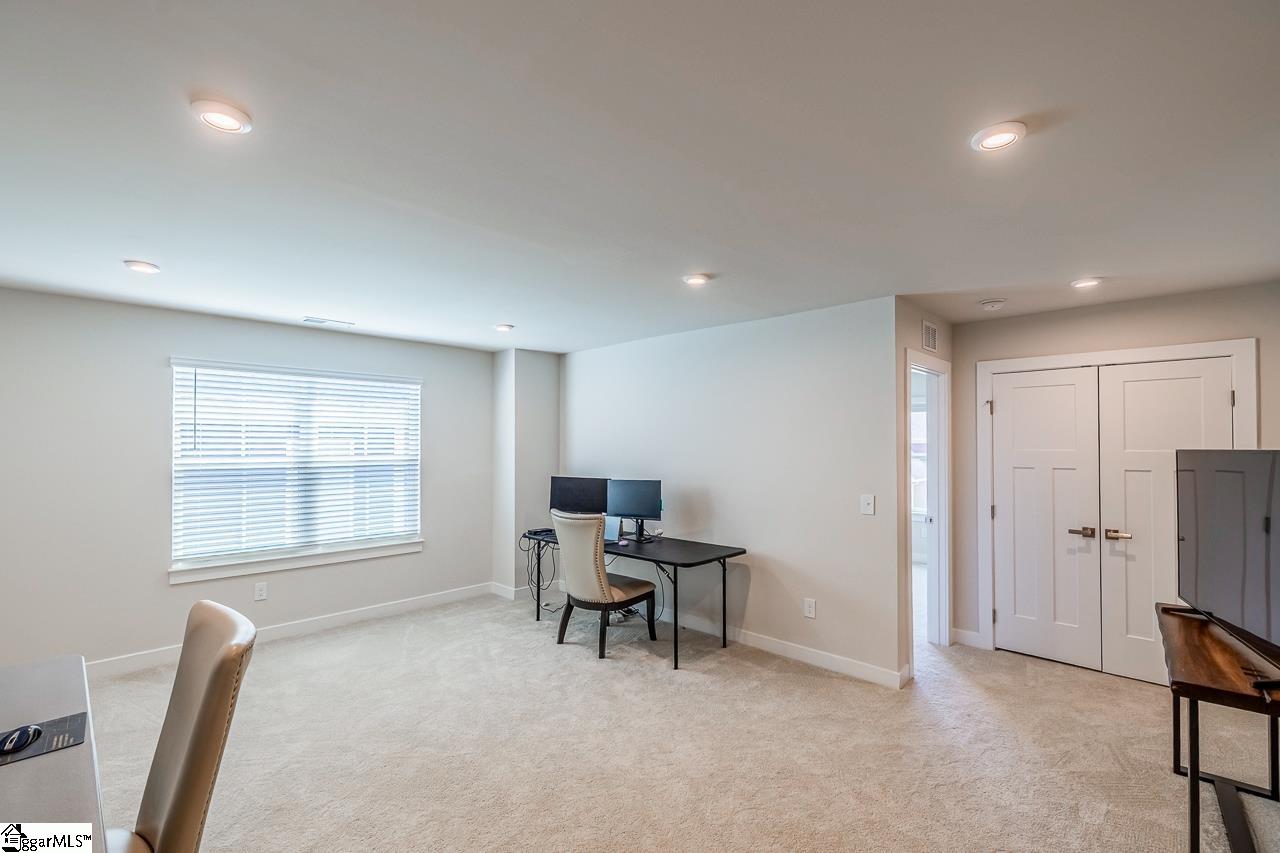 372 Hollythorpe Lane Fountain Inn, SC 29644