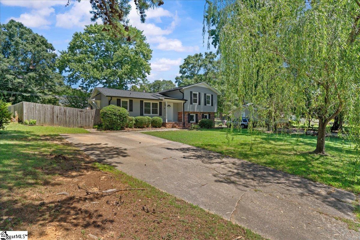 308 Capewood Road Simpsonville, SC 29680