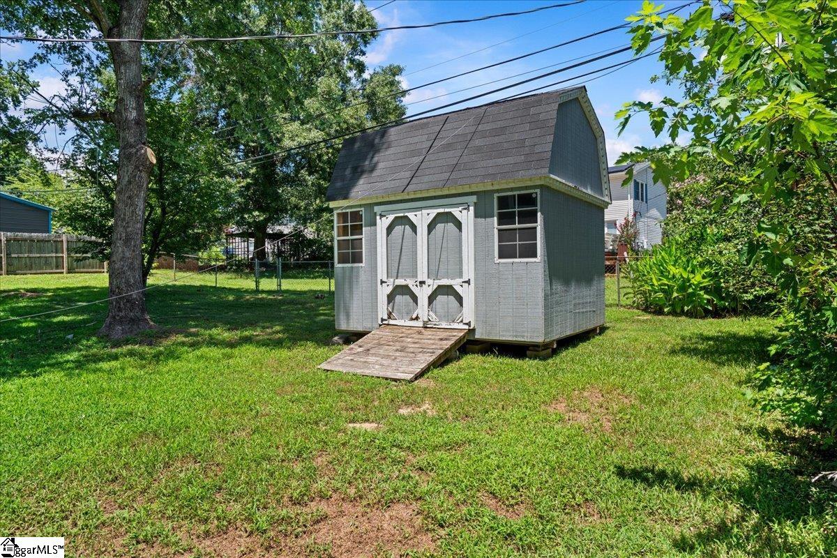 308 Capewood Road Simpsonville, SC 29680