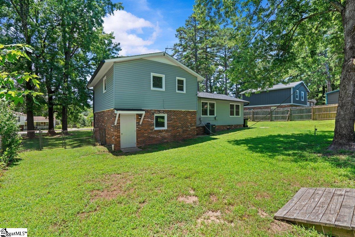308 Capewood Road Simpsonville, SC 29680
