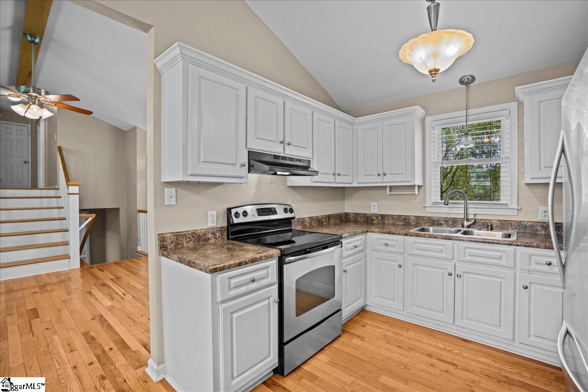 308 Capewood Road Simpsonville, SC 29680