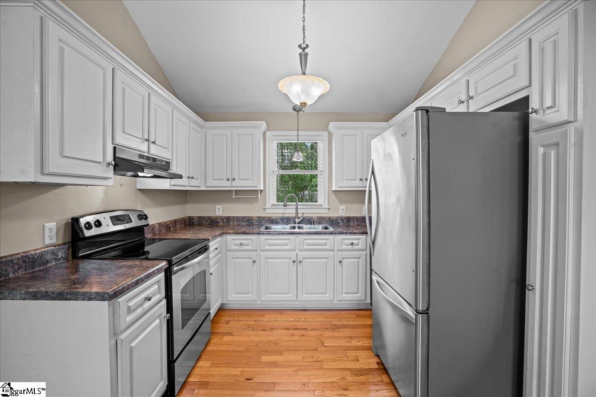 308 Capewood Road Simpsonville, SC 29680