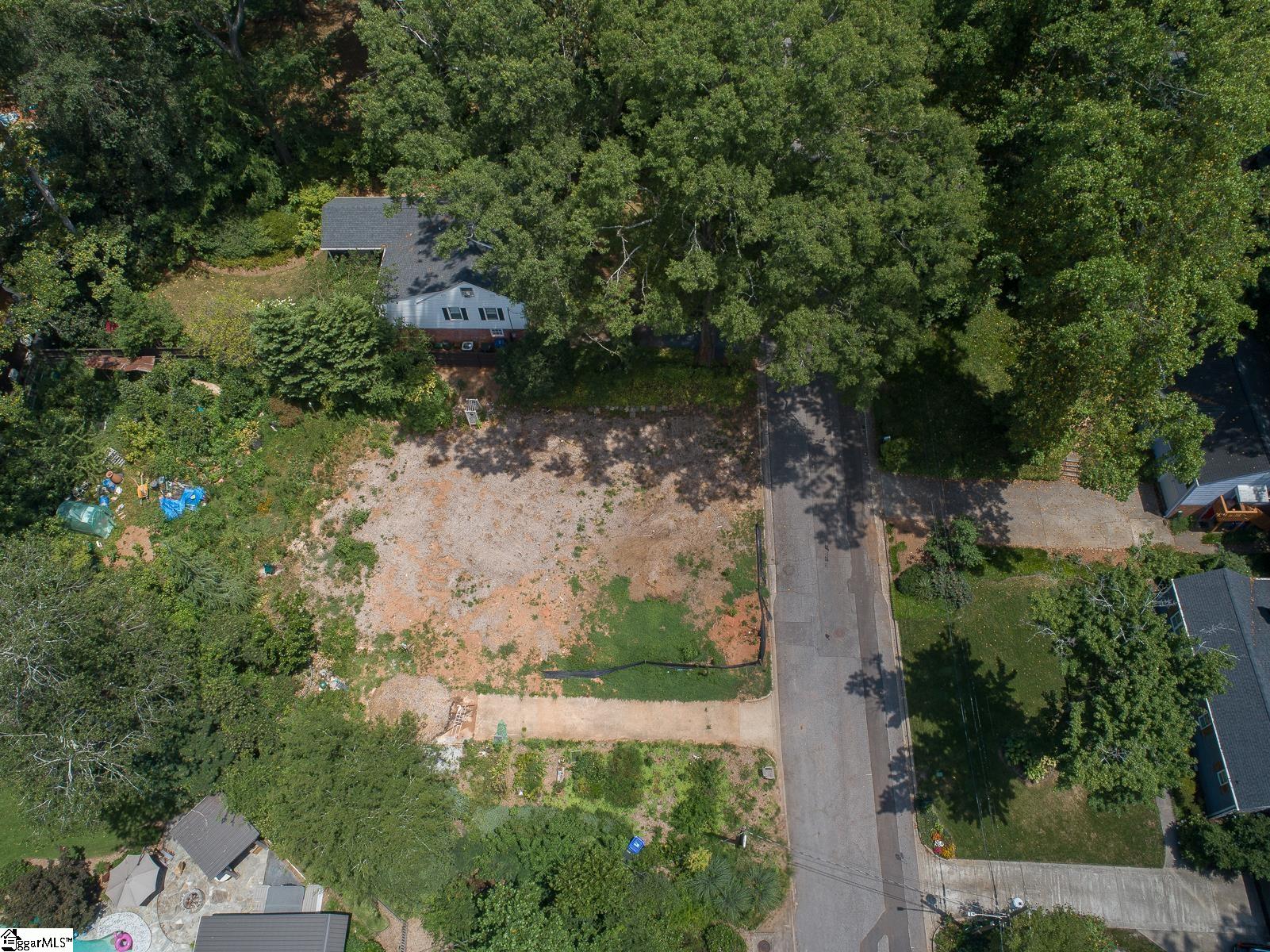 26 Windsor Drive Greenville, SC 29609