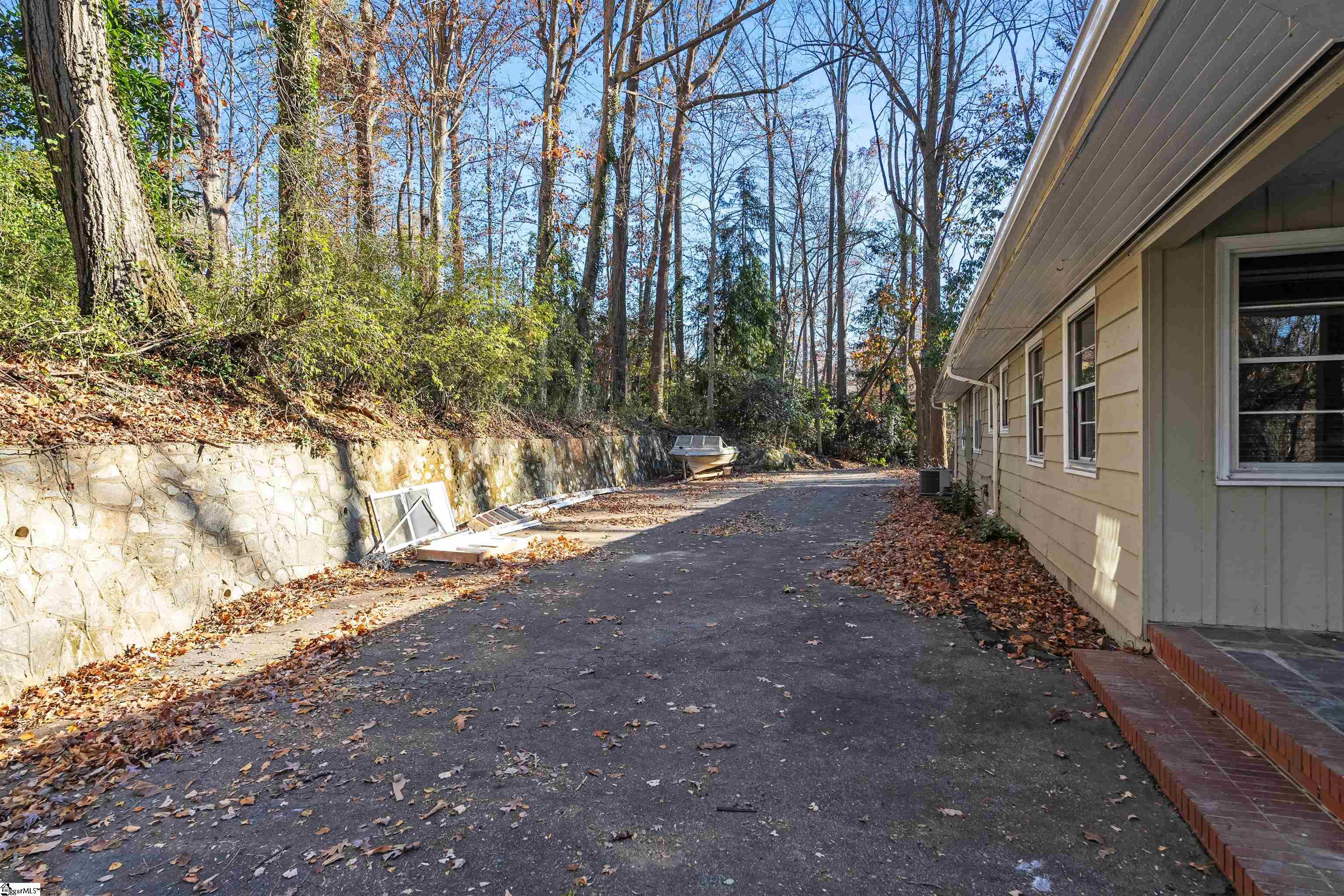 1020 Woodburn Road Spartanburg, SC 29302
