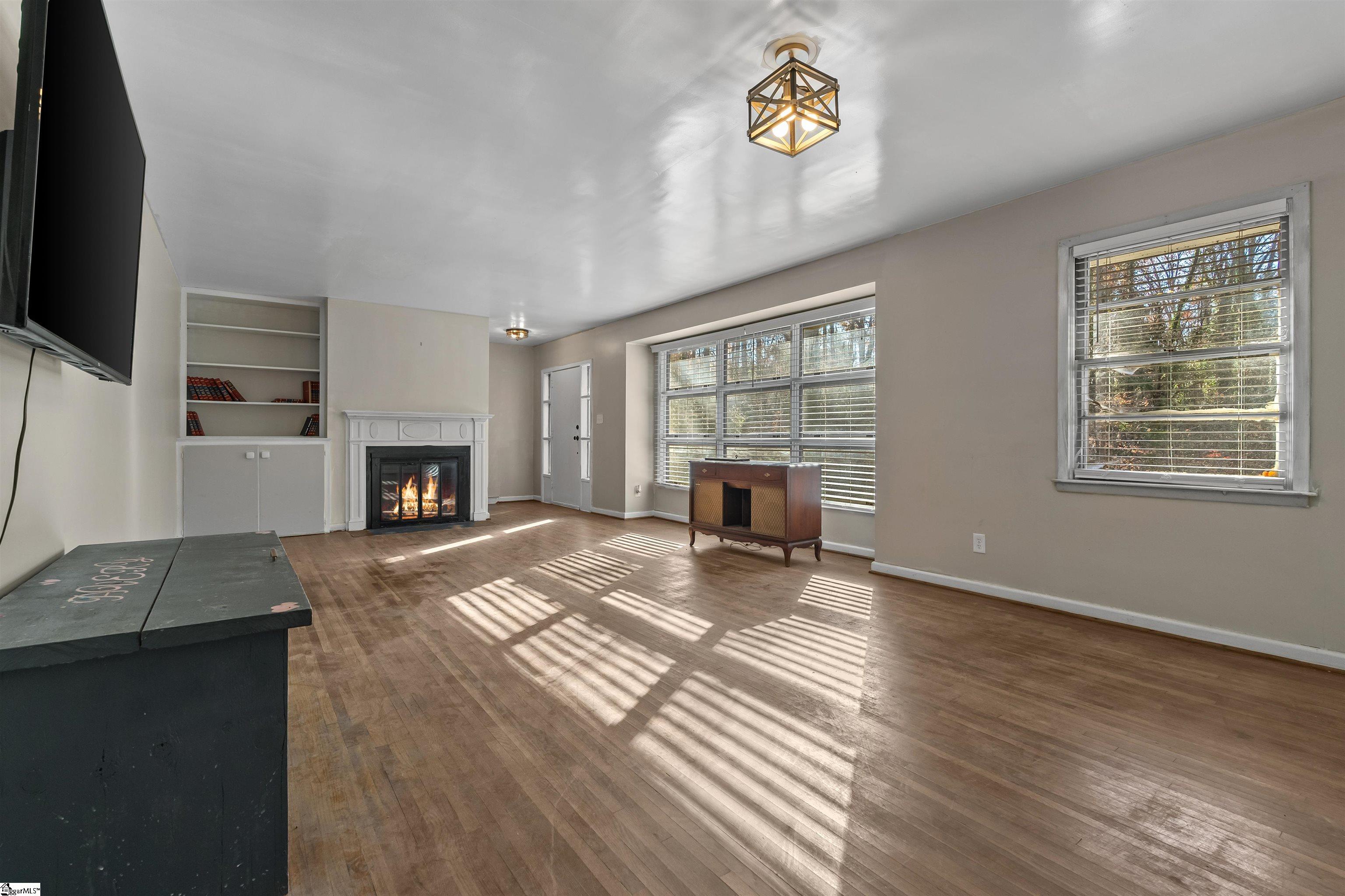 1020 Woodburn Road Spartanburg, SC 29302