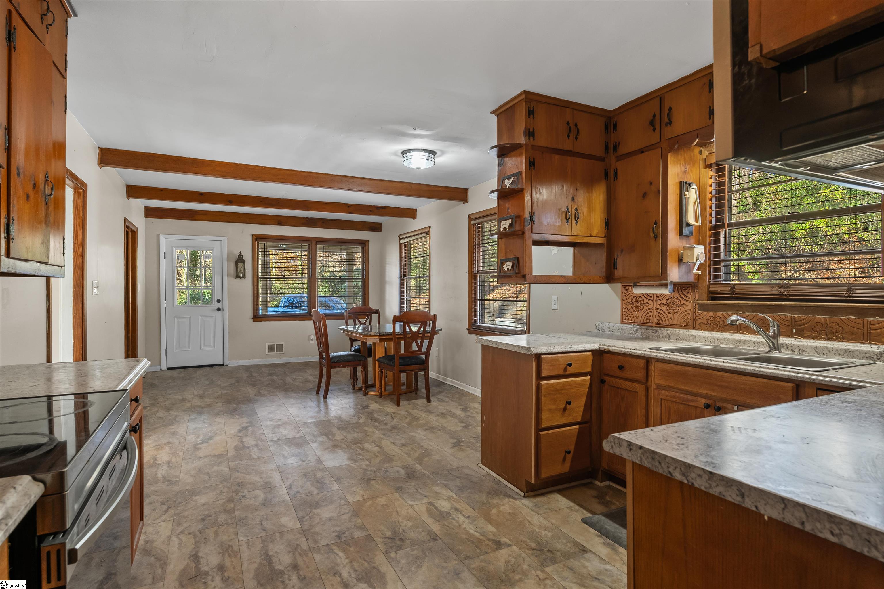 1020 Woodburn Road Spartanburg, SC 29302