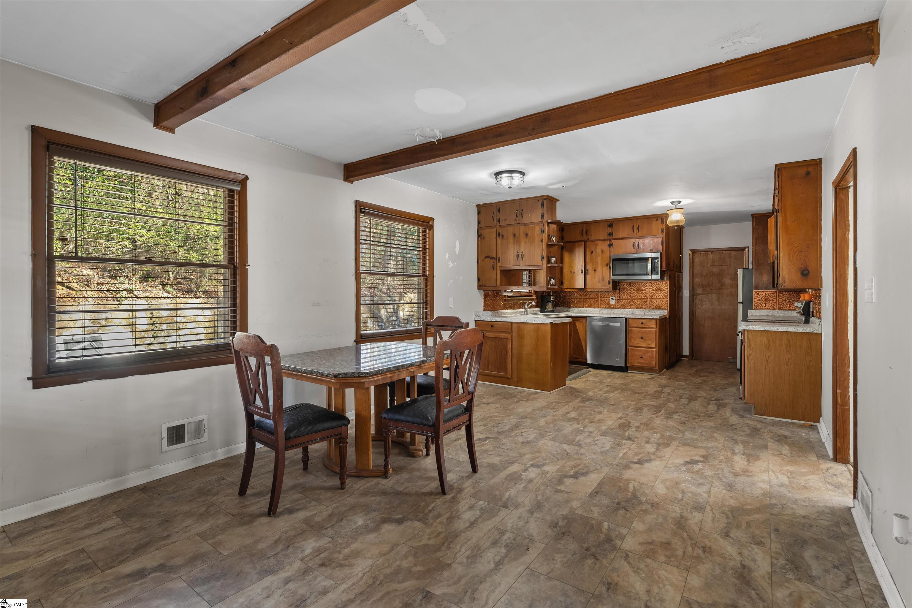 1020 Woodburn Road Spartanburg, SC 29302