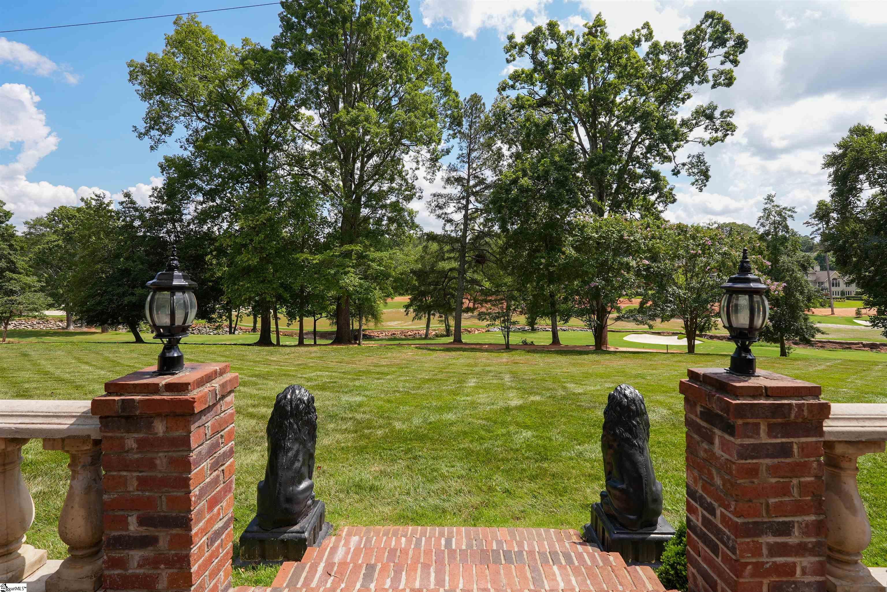 61 Forest Lane Greenville, SC 29605