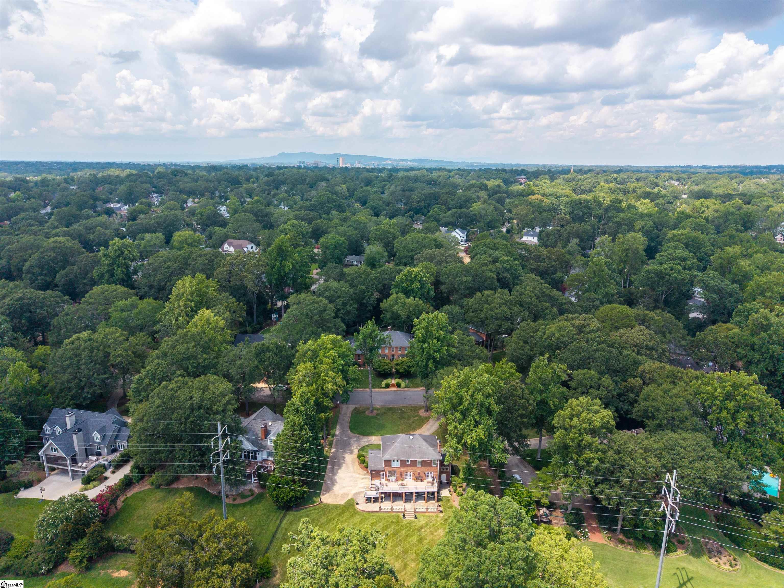 61 Forest Lane Greenville, SC 29605