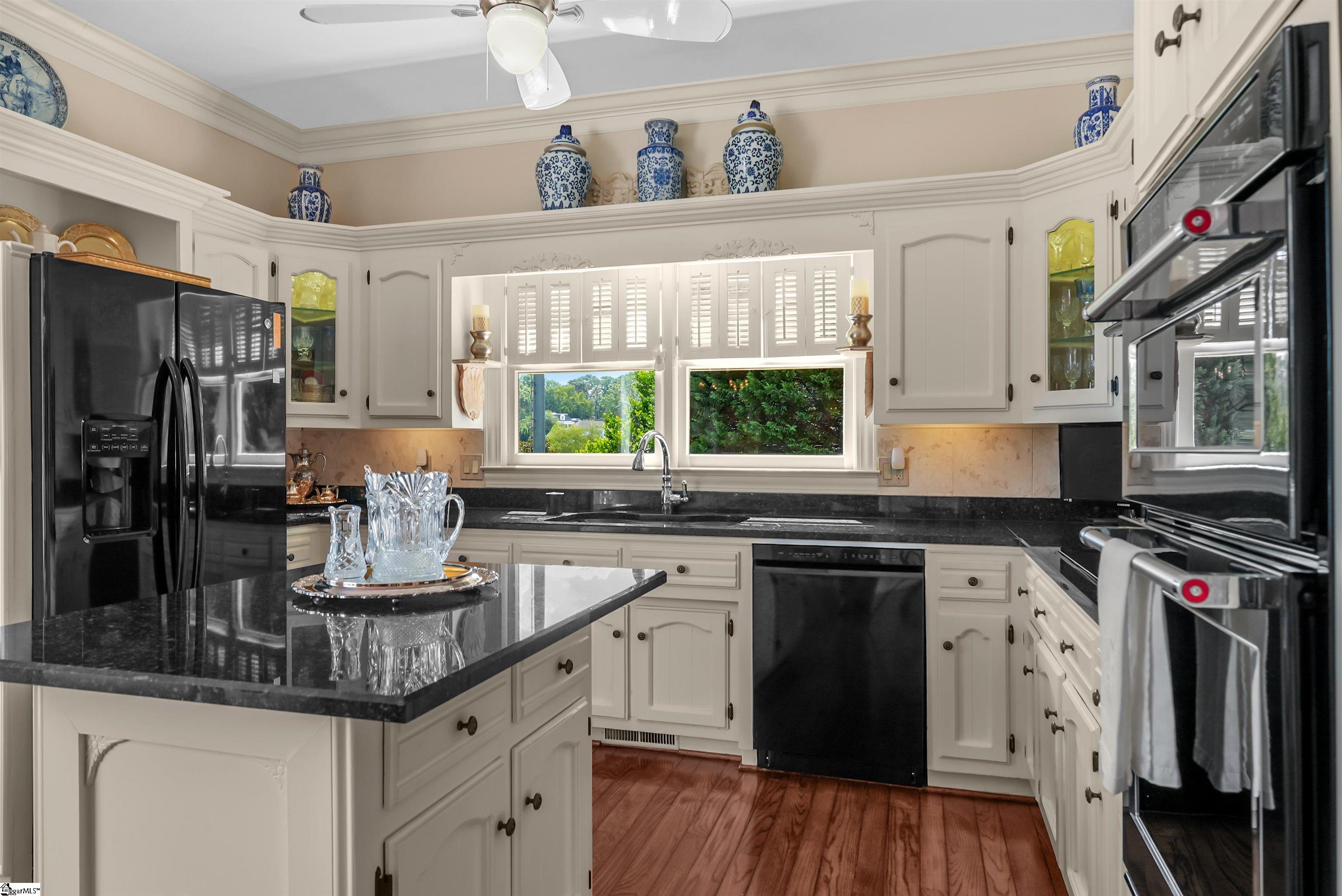 61 Forest Lane Greenville, SC 29605