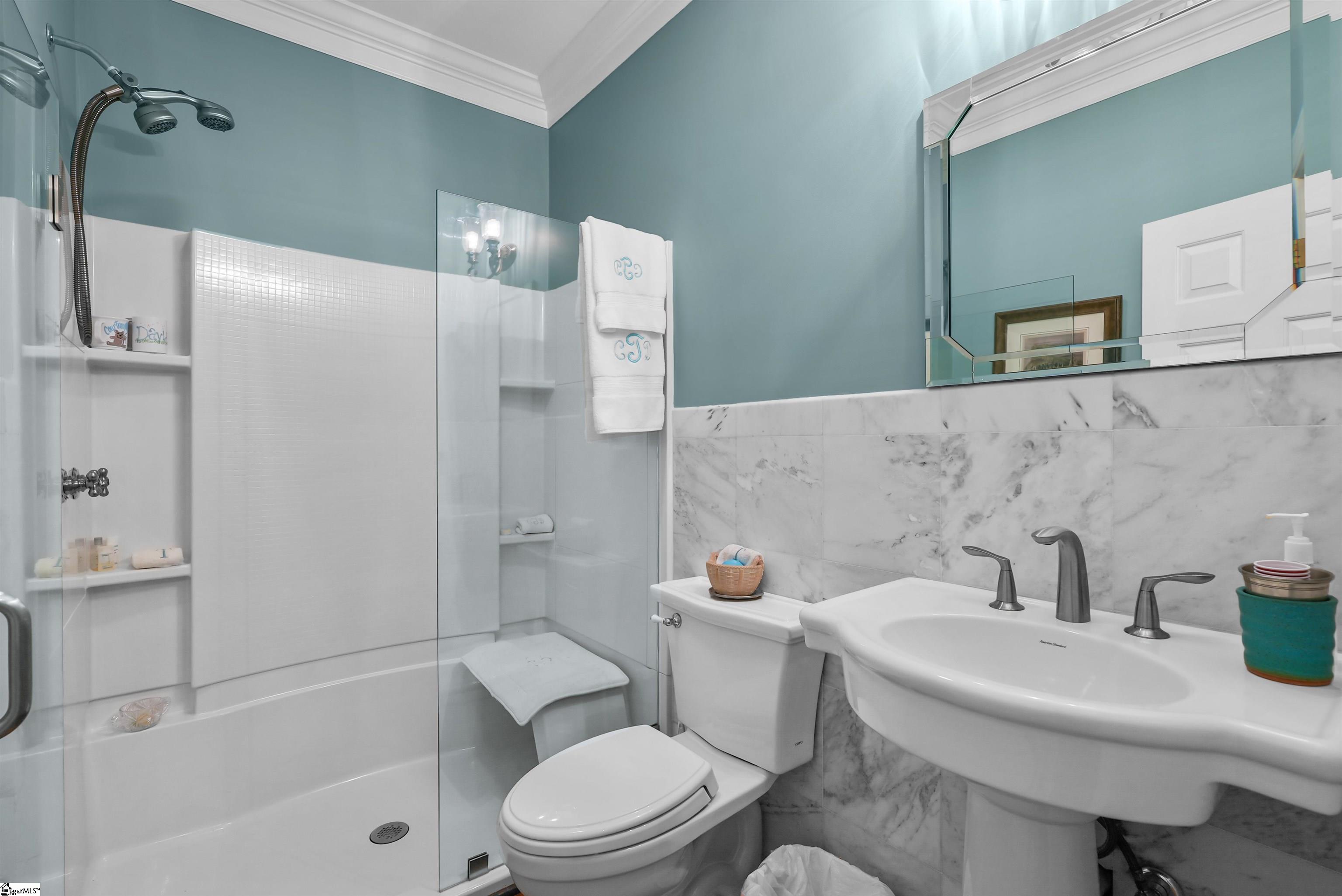 61 Forest Lane Greenville, SC 29605