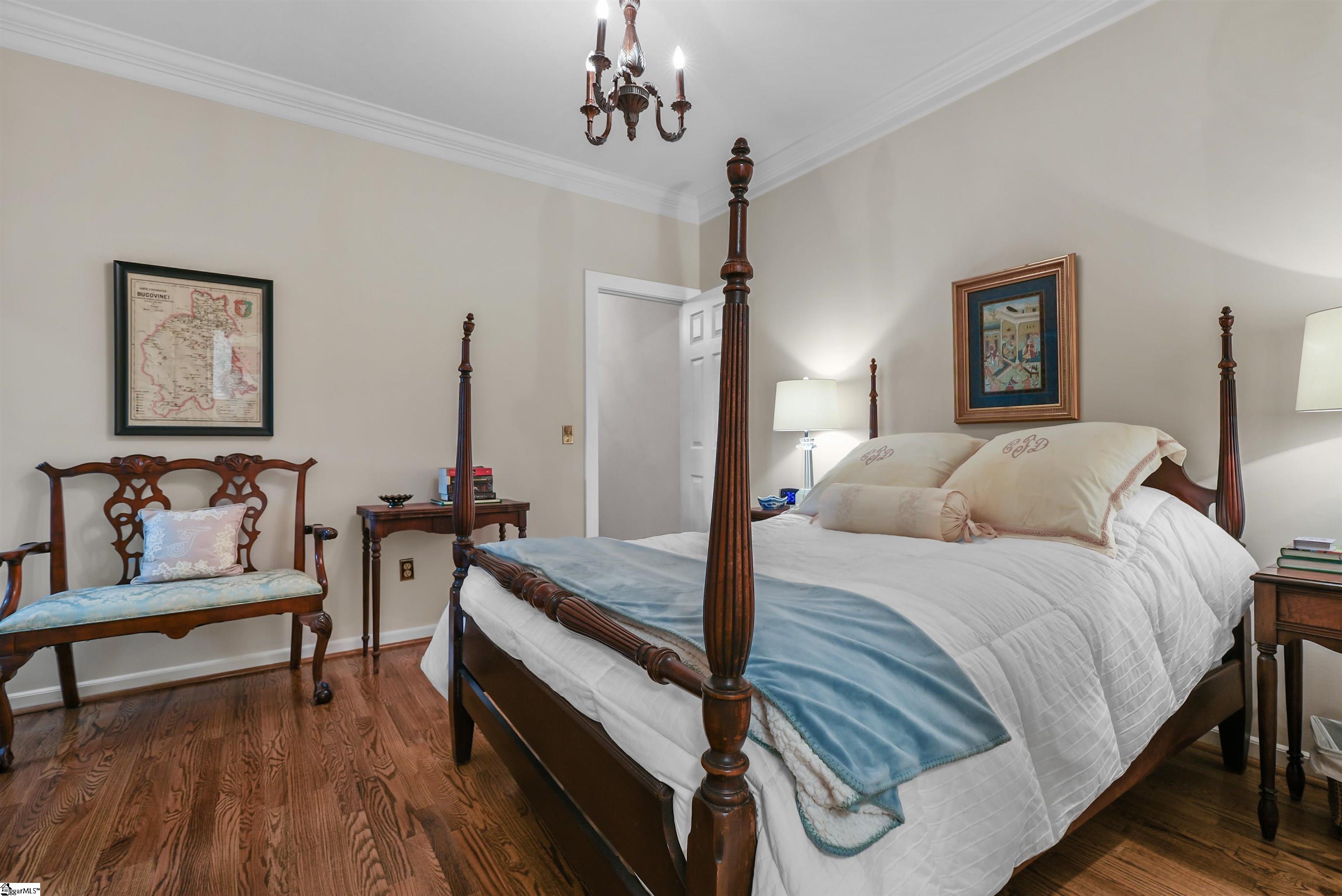61 Forest Lane Greenville, SC 29605