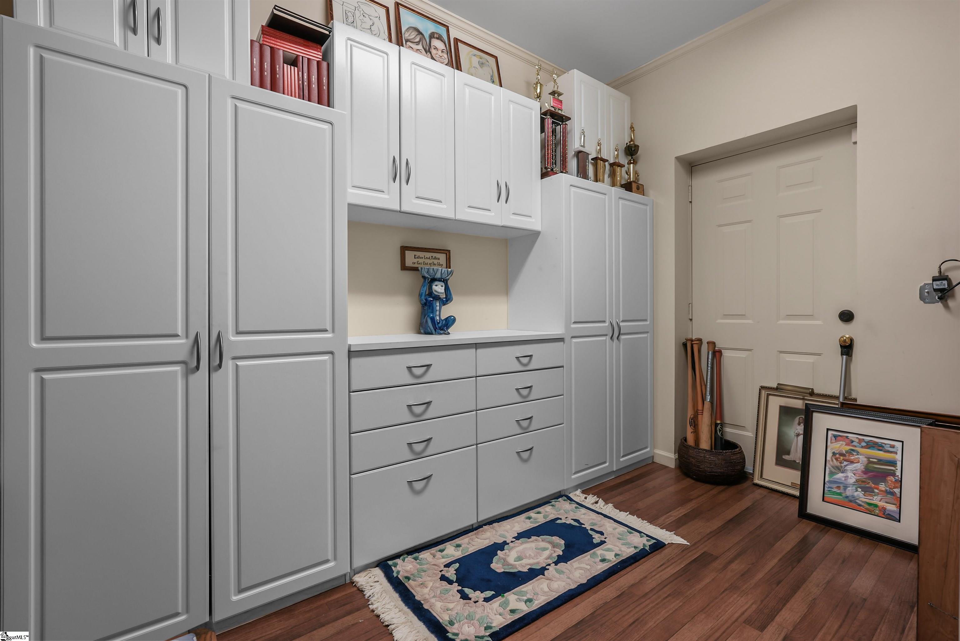 61 Forest Lane Greenville, SC 29605