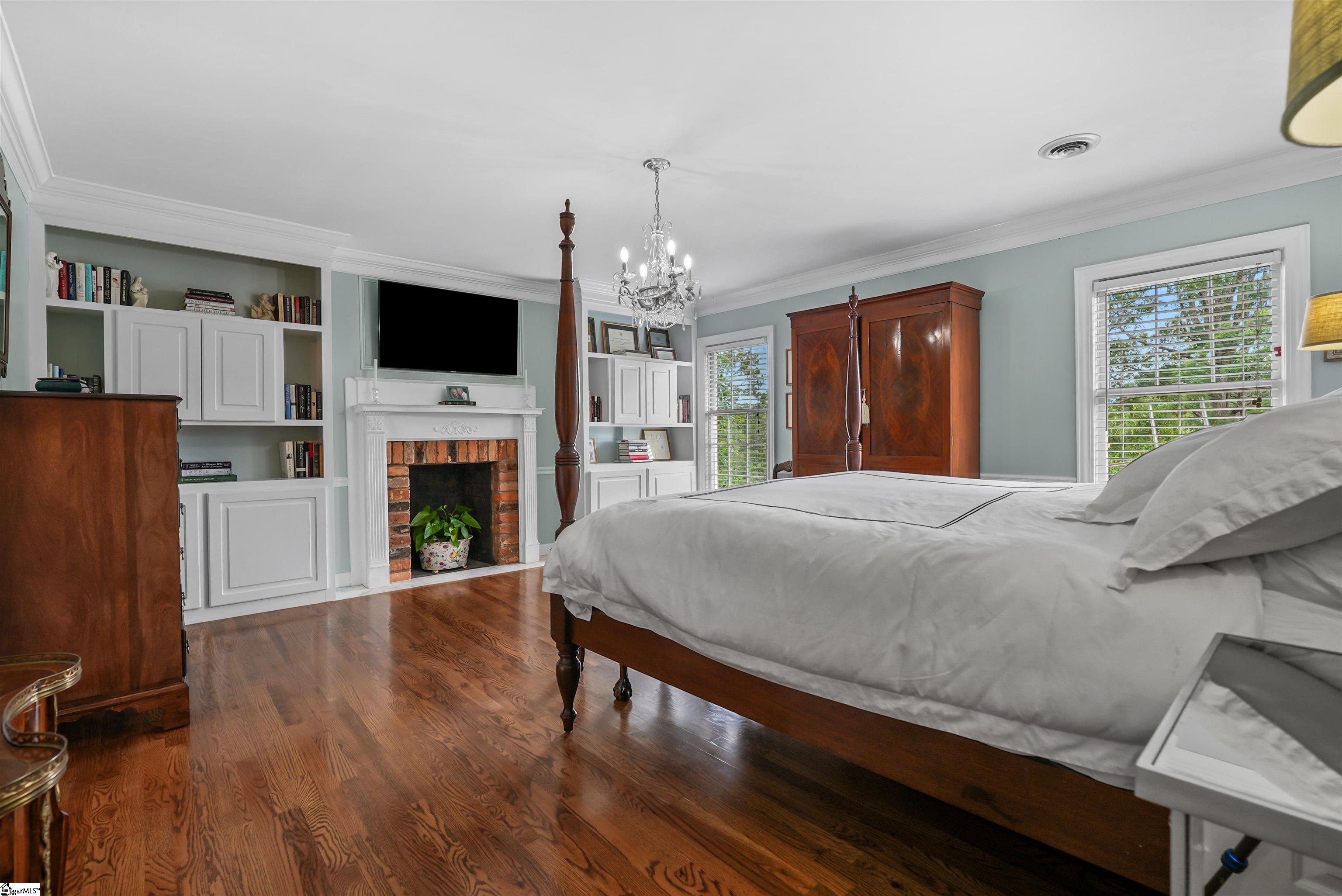 61 Forest Lane Greenville, SC 29605
