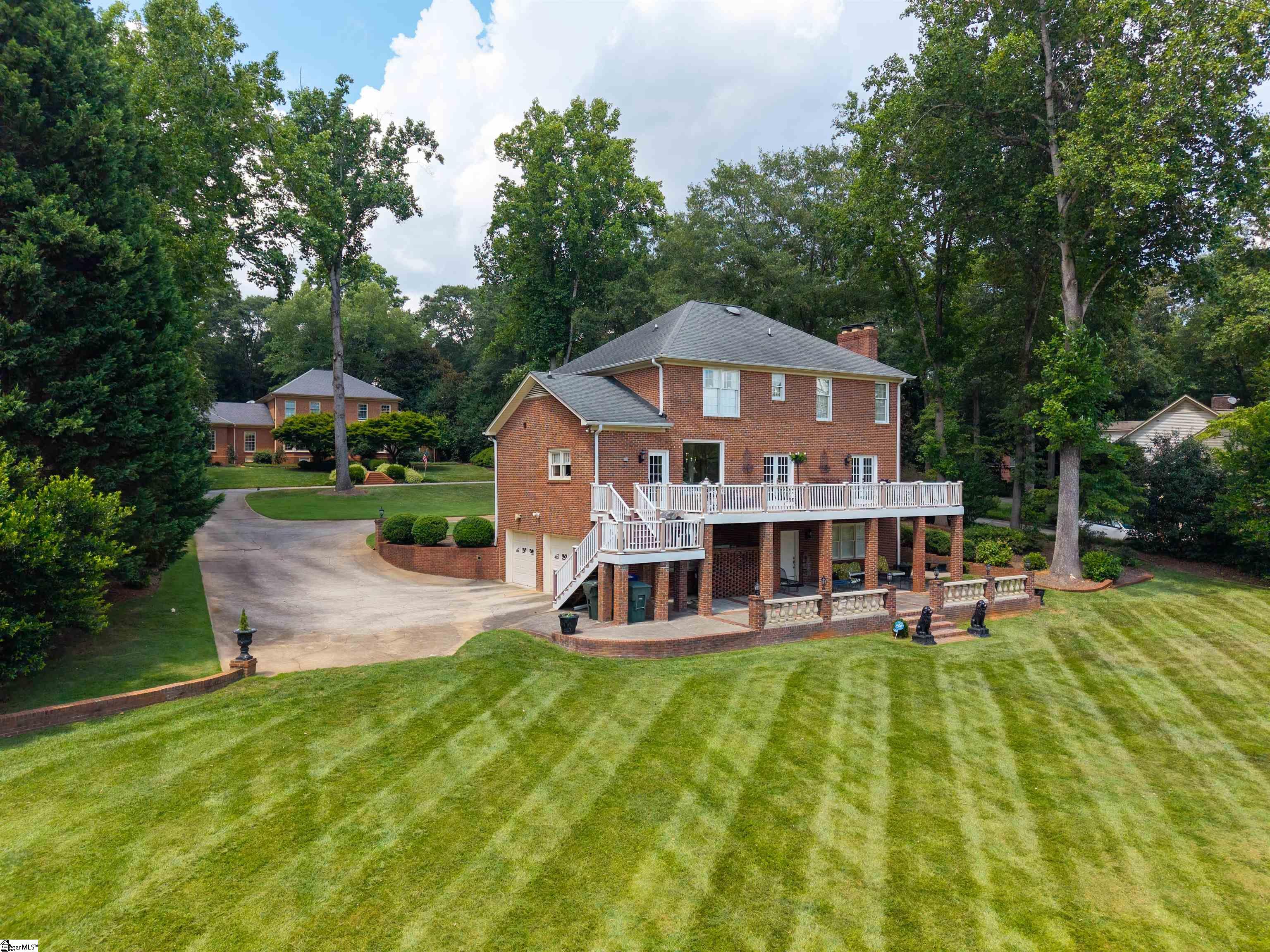 61 Forest Lane Greenville, SC 29605