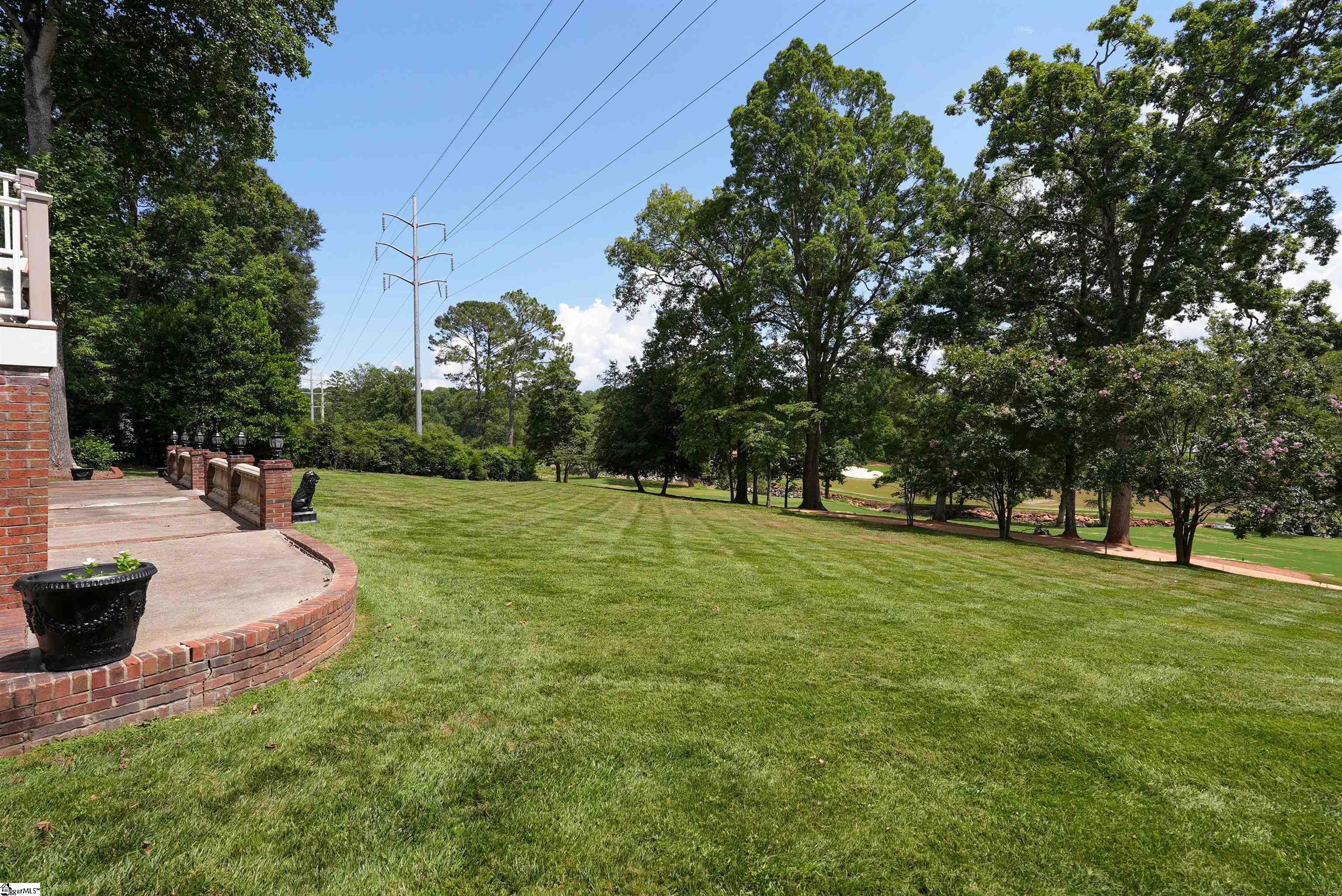 61 Forest Lane Greenville, SC 29605