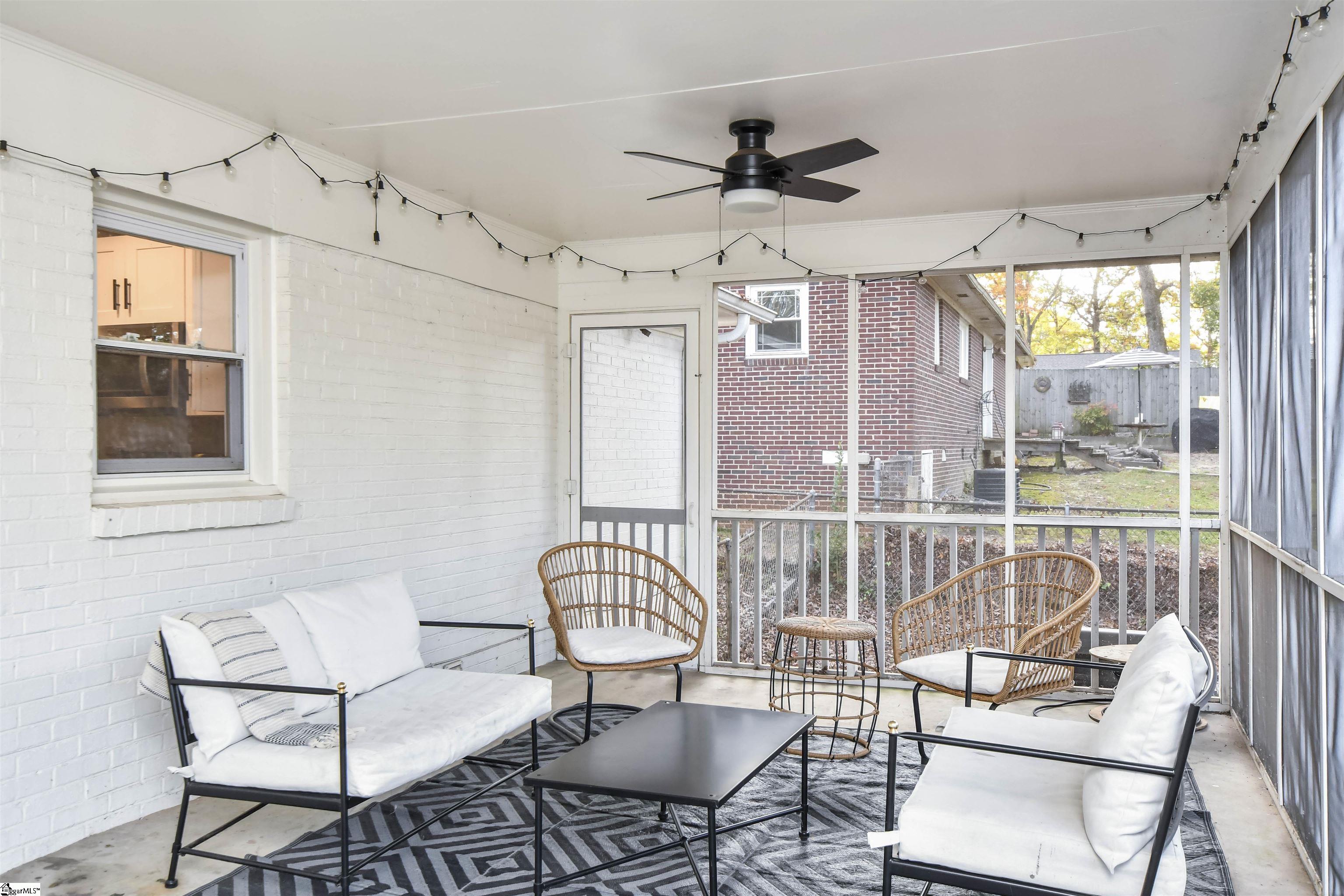 105 Bridges Avenue Taylors, SC 29687