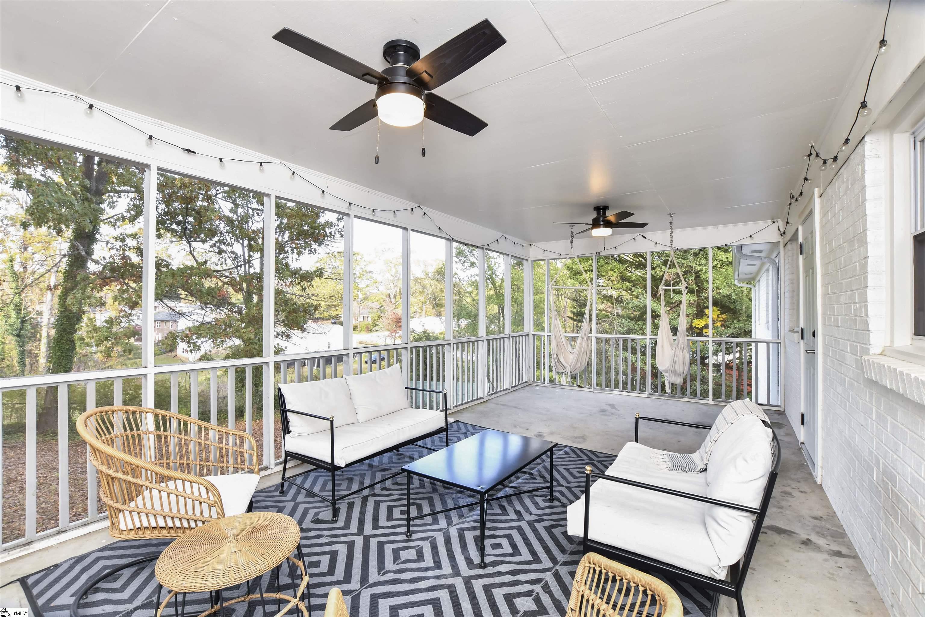 105 Bridges Avenue Taylors, SC 29687