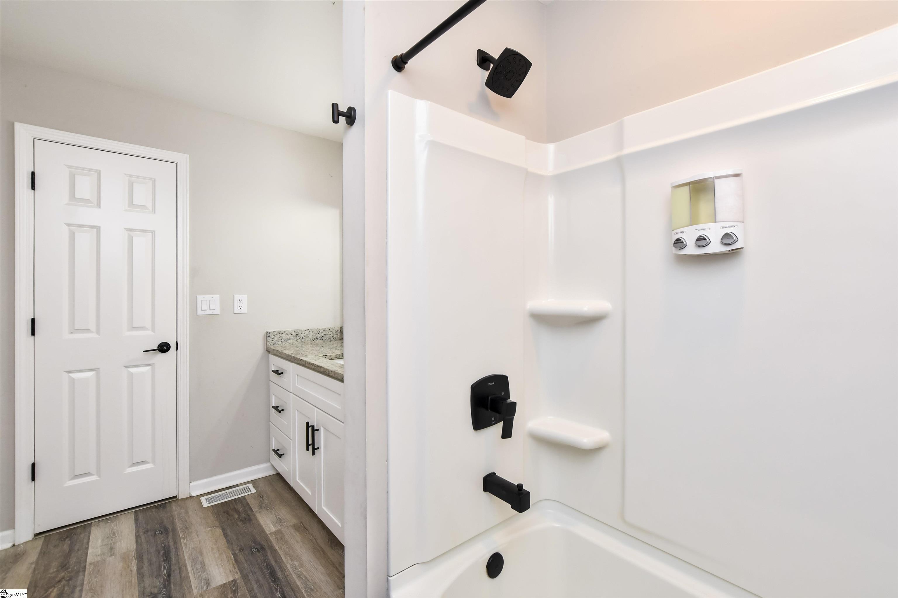 105 Bridges Avenue Taylors, SC 29687