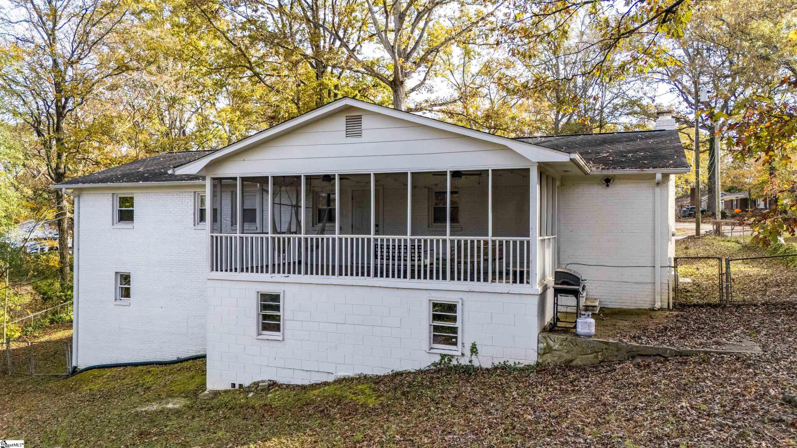 105 Bridges Avenue Taylors, SC 29687