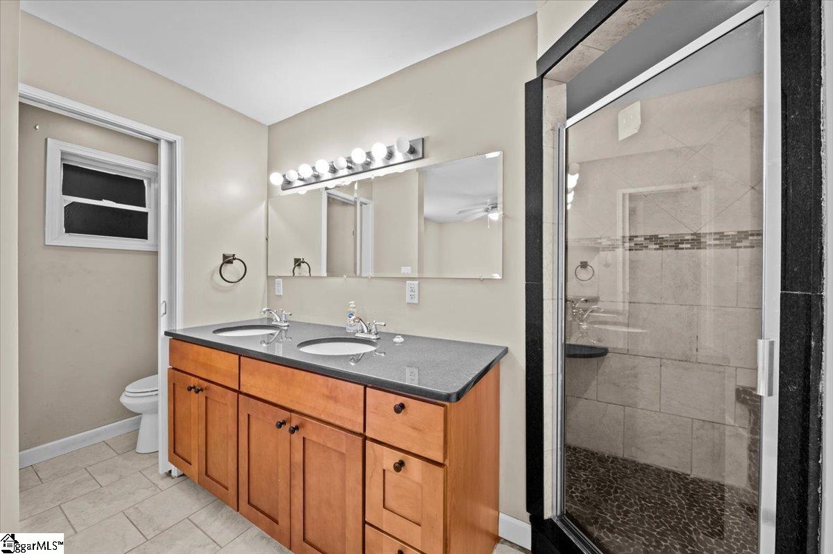 3330 Robin Hood Drive Spartanburg, SC 29303