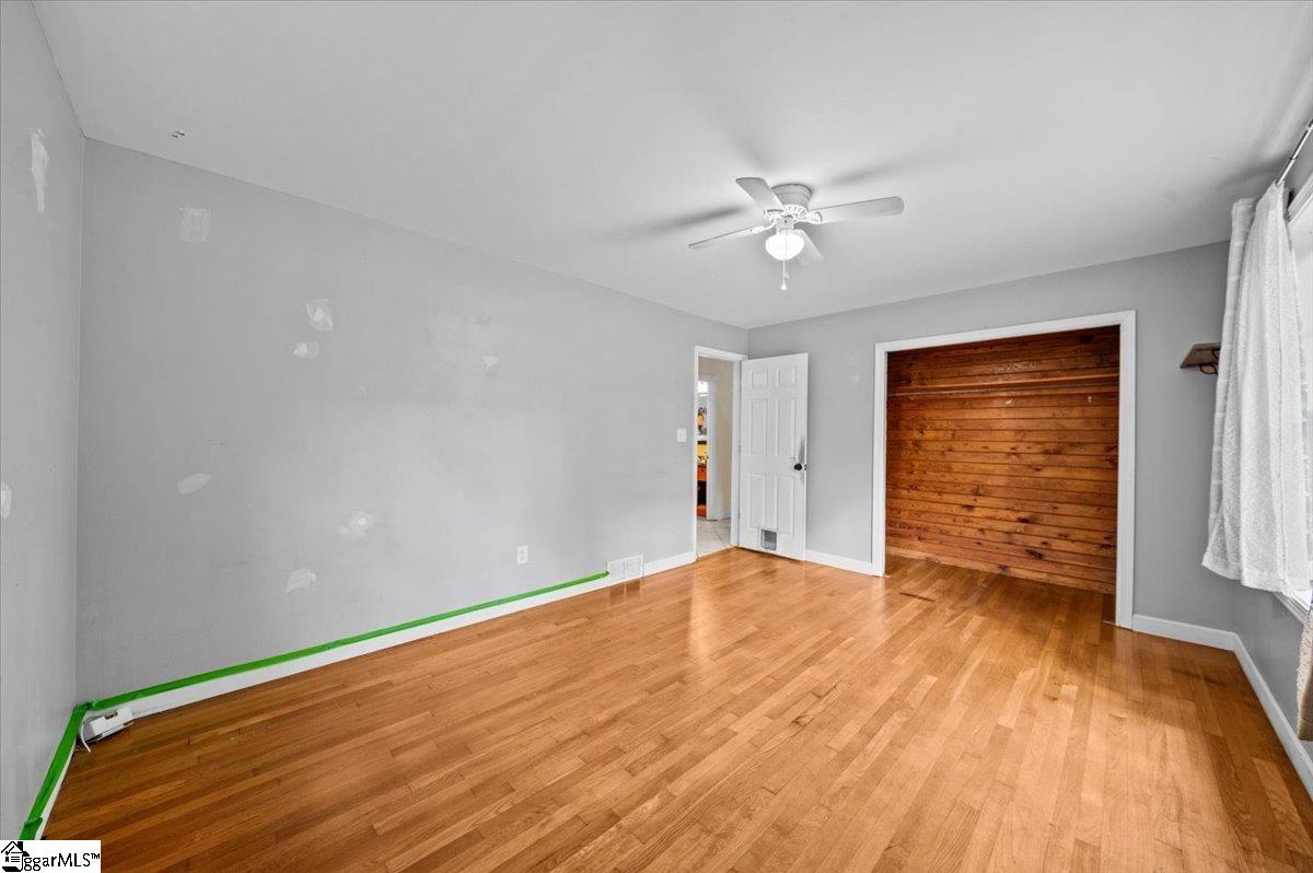 3330 Robin Hood Drive Spartanburg, SC 29303