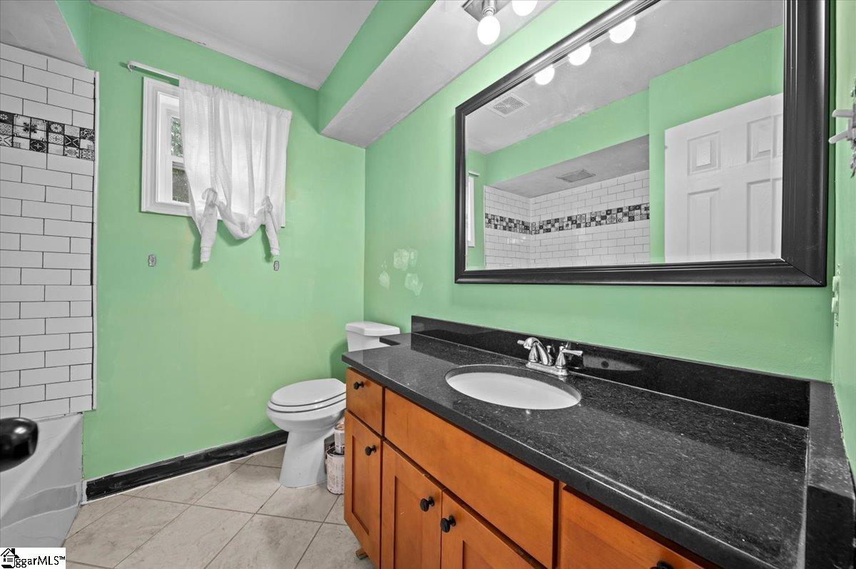 3330 Robin Hood Drive Spartanburg, SC 29303