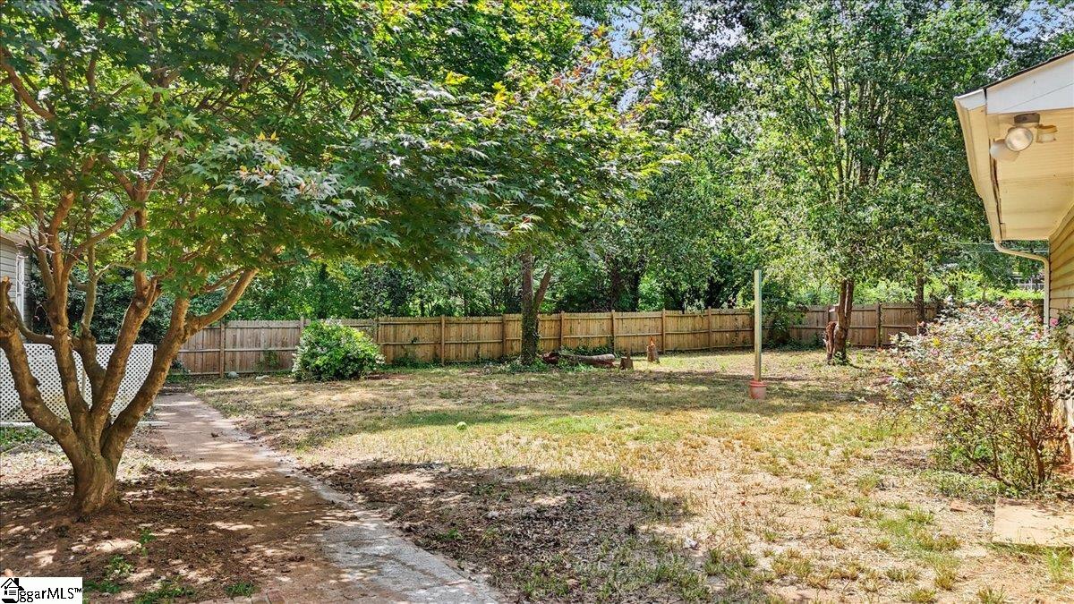 3330 Robin Hood Drive Spartanburg, SC 29303