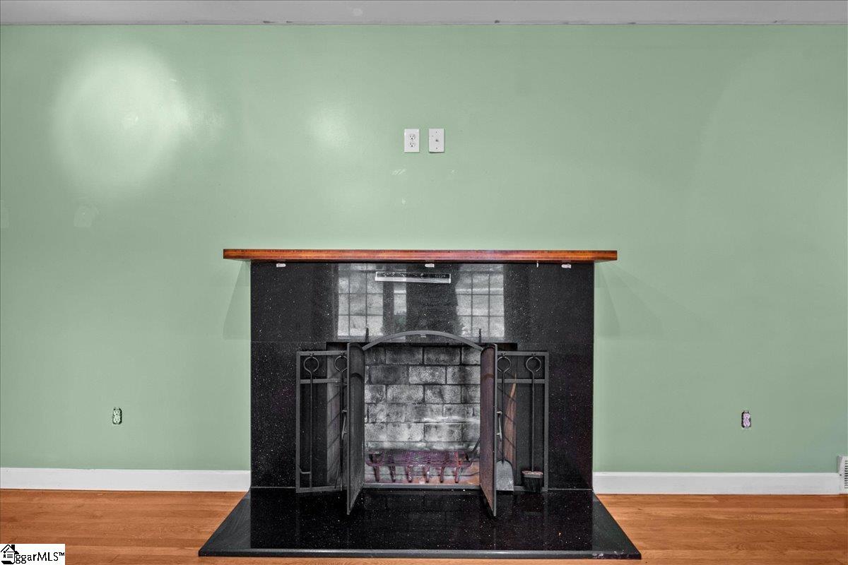 3330 Robin Hood Drive Spartanburg, SC 29303