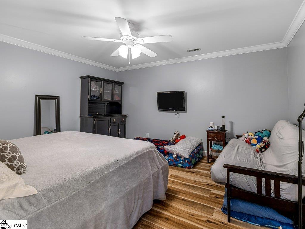 143 Morning Lake Drive Moore, SC 29369