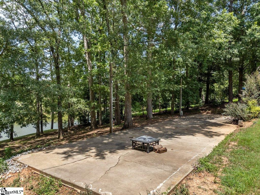 143 Morning Lake Drive Moore, SC 29369