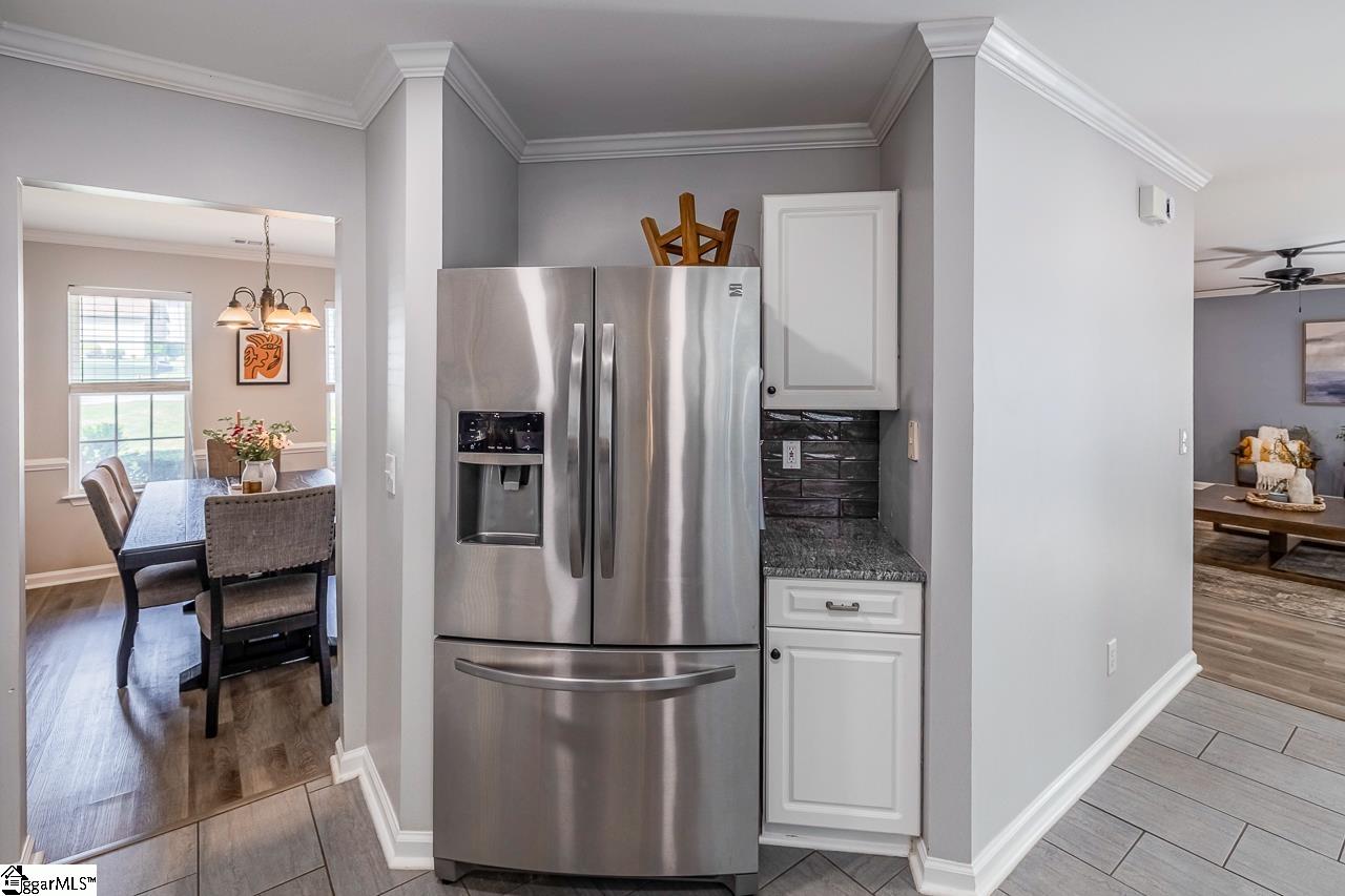 630 Fairview Lake Way Simpsonville, SC 29680