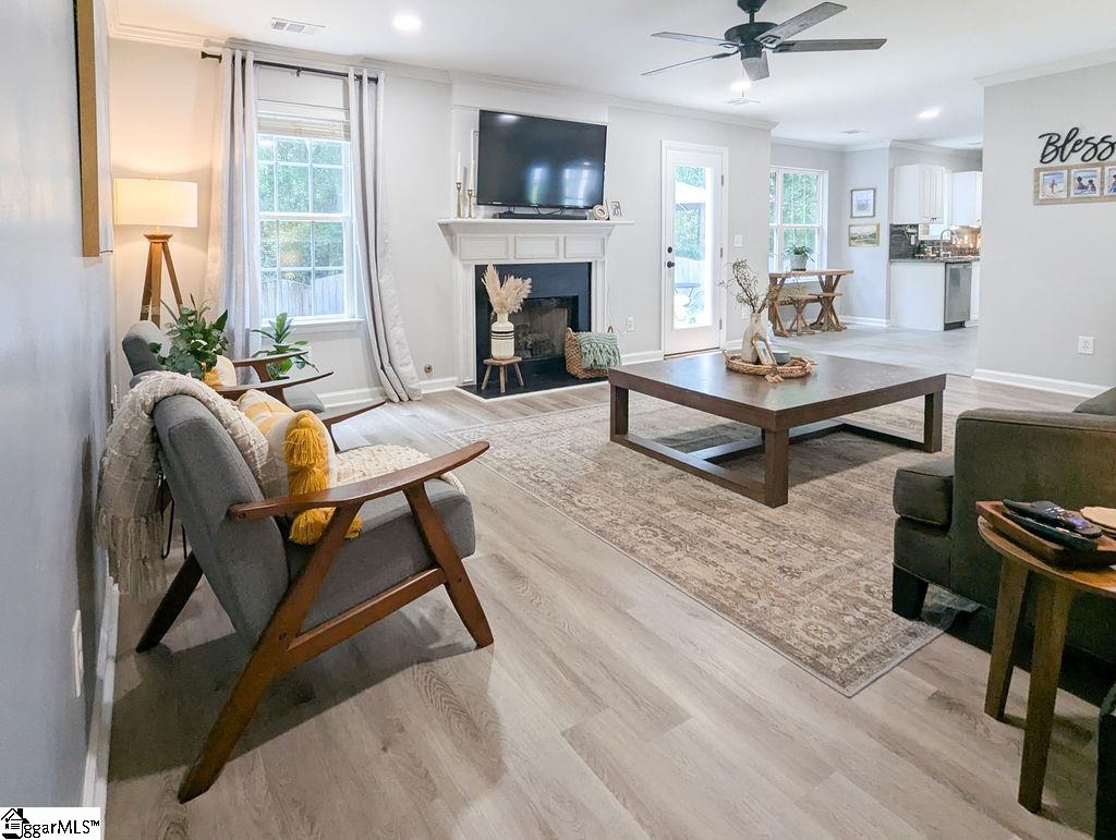 630 Fairview Lake Way Simpsonville, SC 29680