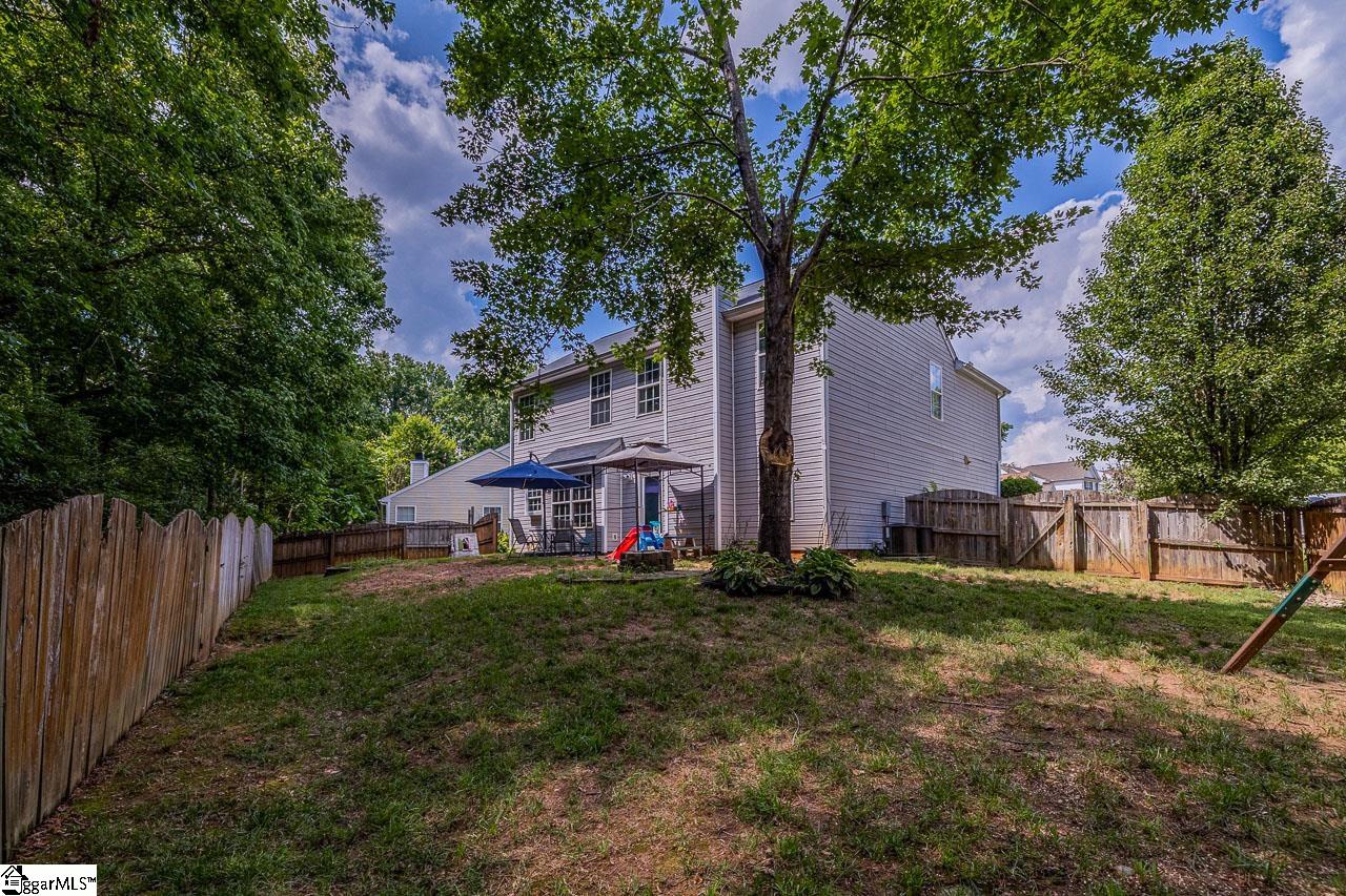 630 Fairview Lake Way Simpsonville, SC 29680