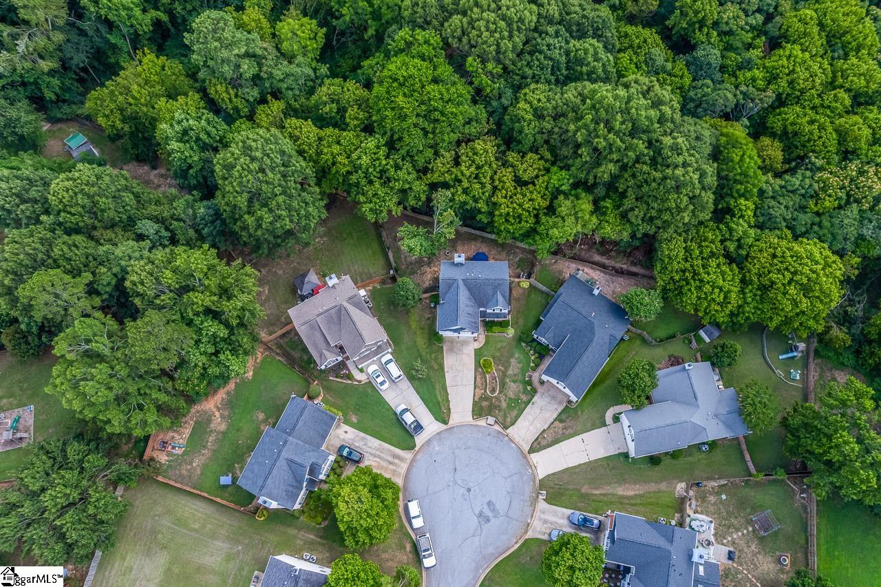630 Fairview Lake Way Simpsonville, SC 29680