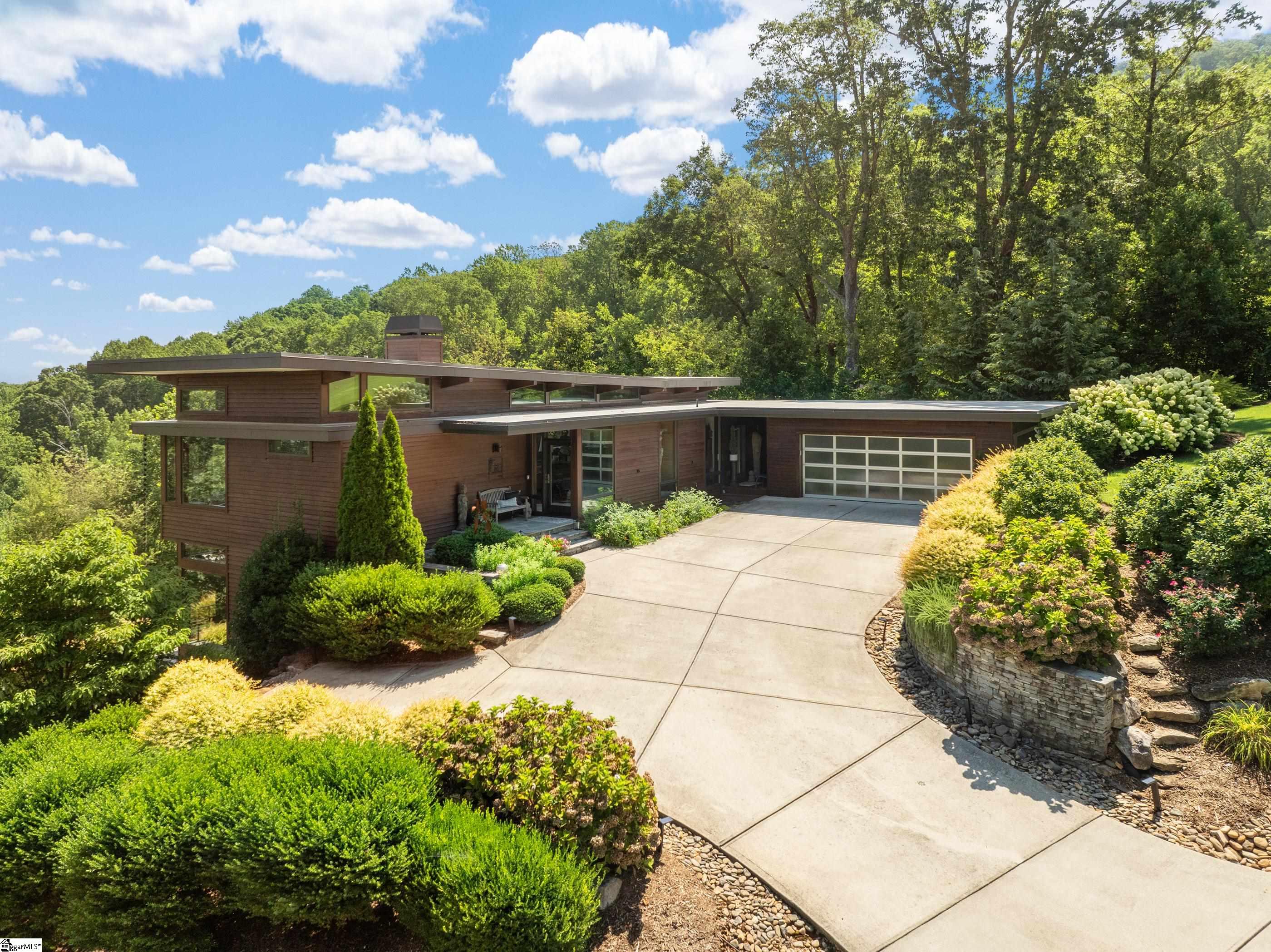 6 Windfaire Pass Court Greenville, SC 29609