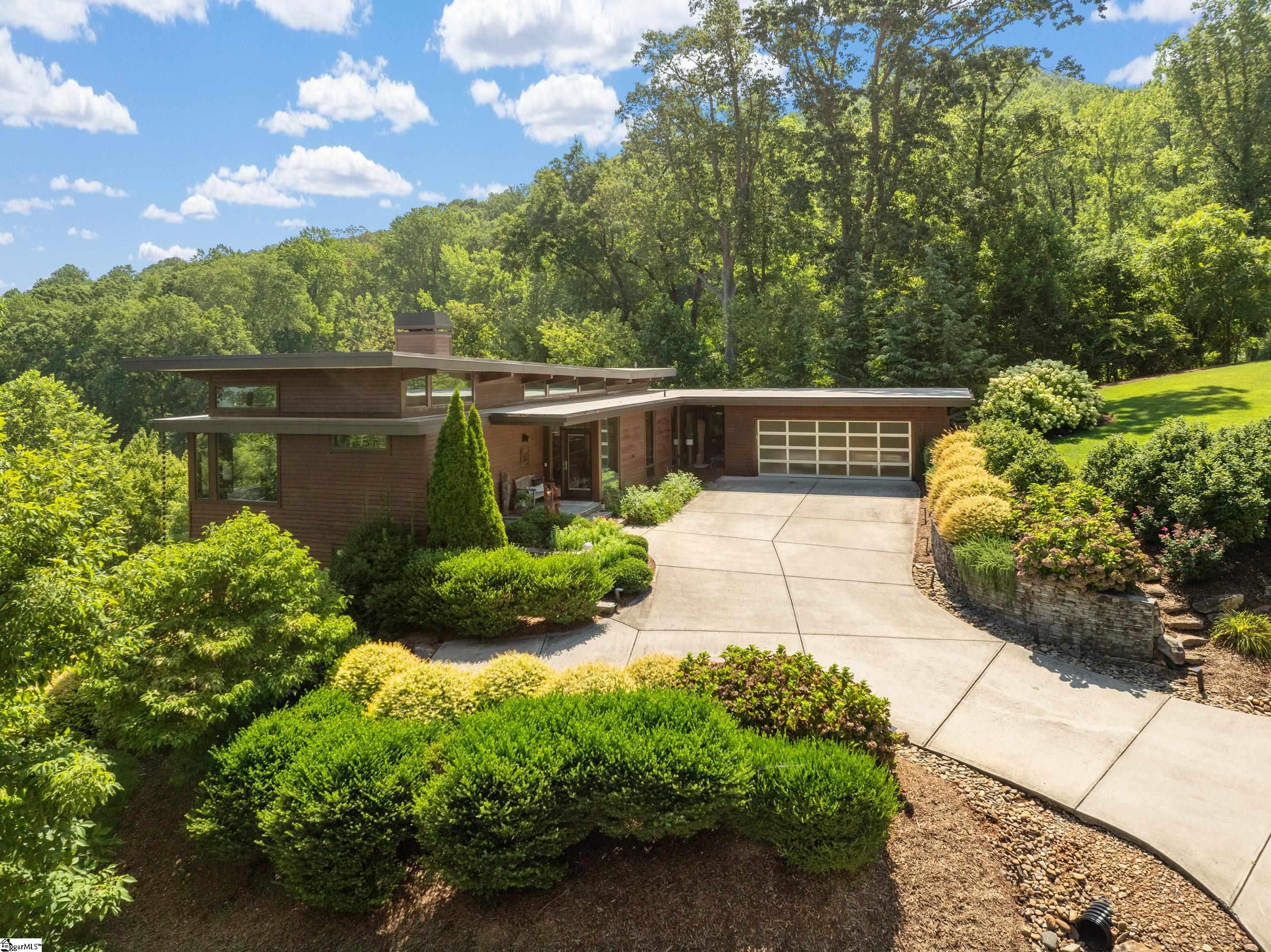 6 Windfaire Pass Court Greenville, SC 29609