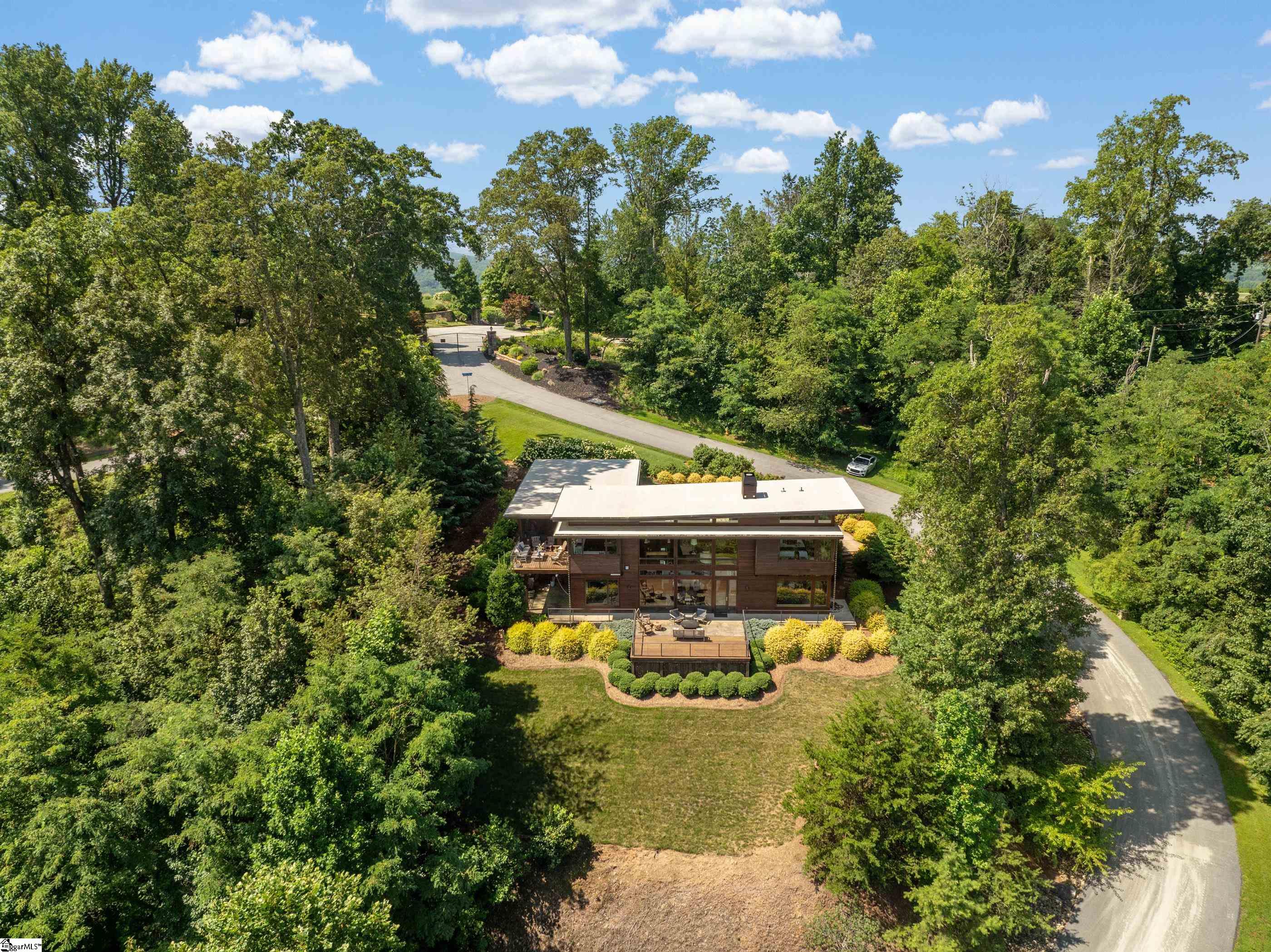 6 Windfaire Pass Court Greenville, SC 29609