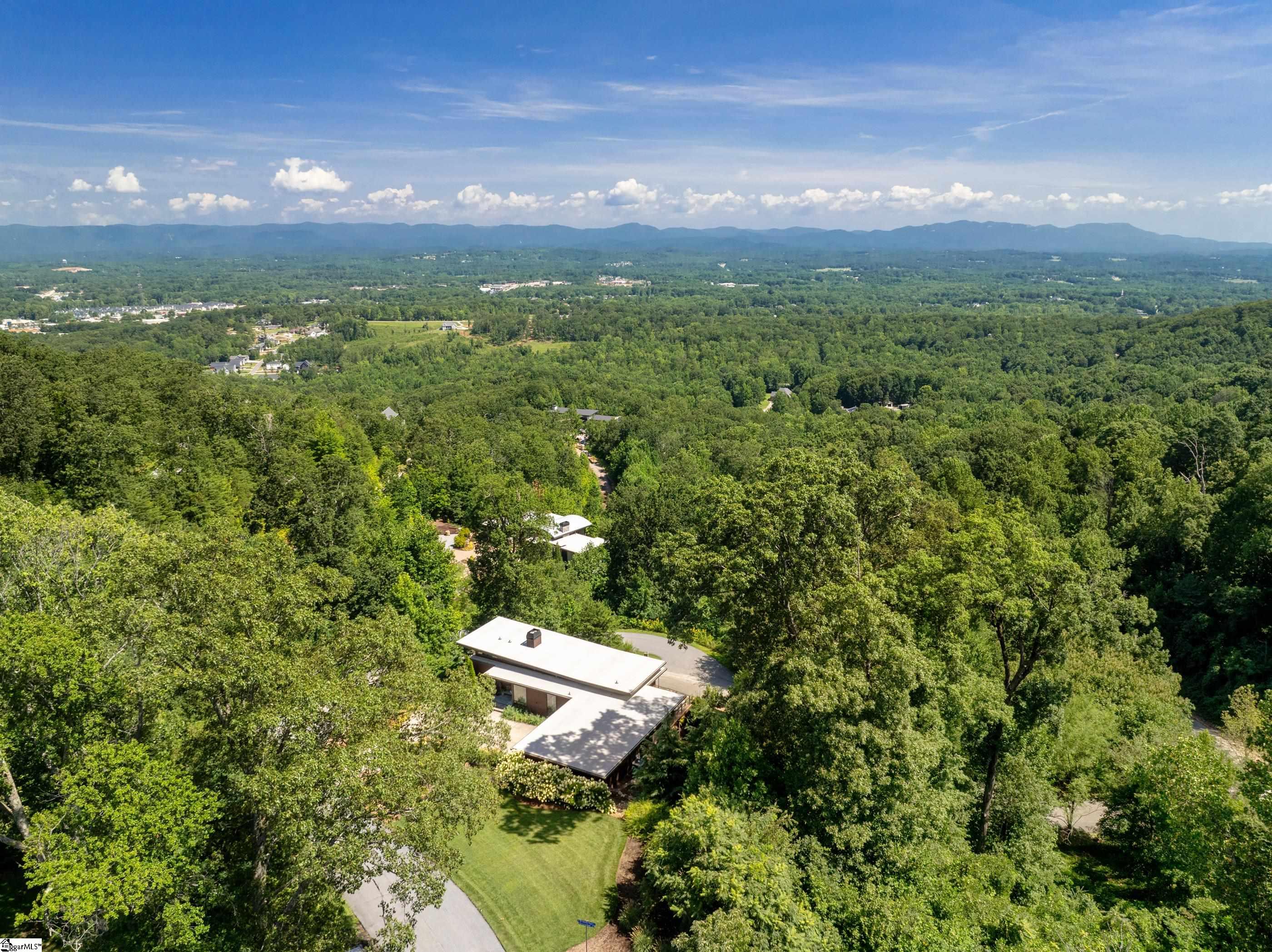 6 Windfaire Pass Court Greenville, SC 29609