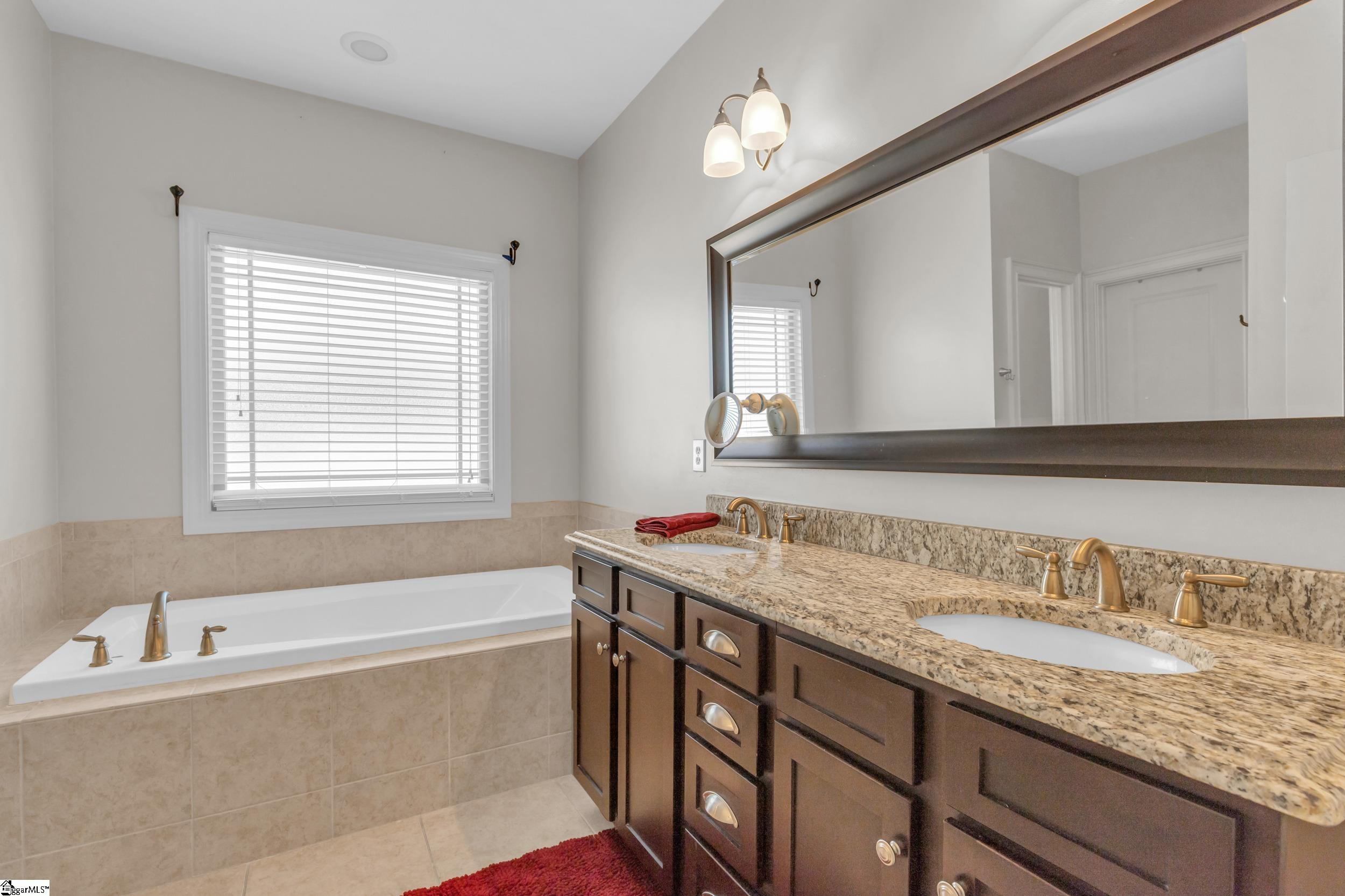 141 Notting Hill Lane Greer, SC 29651