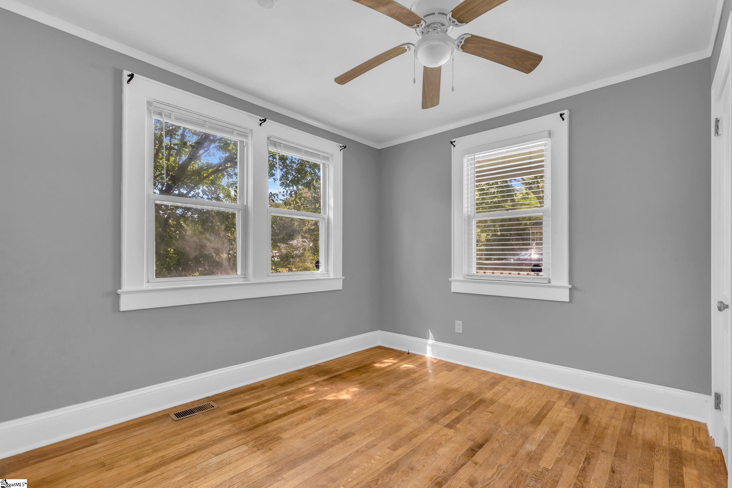 5 Skyland Drive Greenville, SC 29607-1943