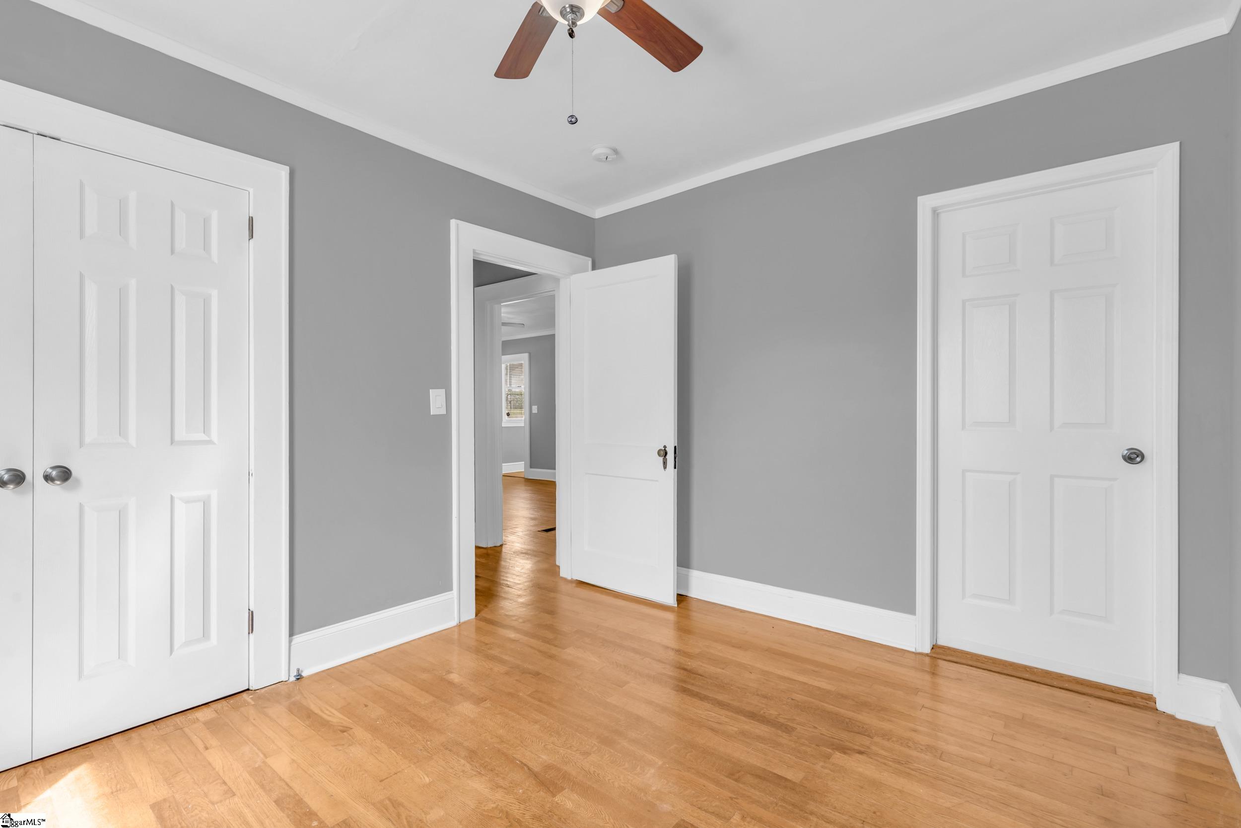 5 Skyland Drive Greenville, SC 29607-1943